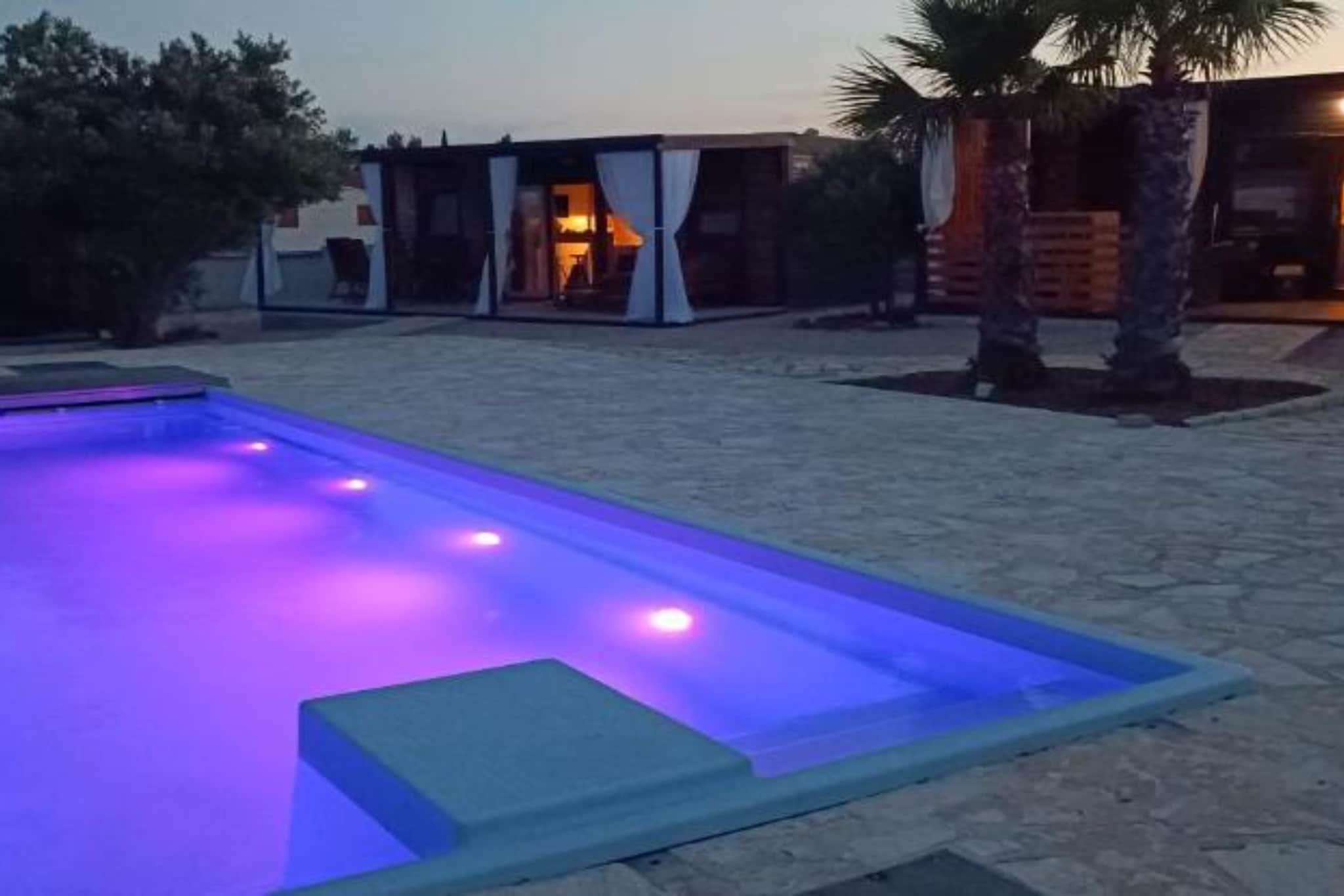 SAK Mobile Homes - Two Bedroom Mobile Home with Terrace (Br1)-Schwimmbad