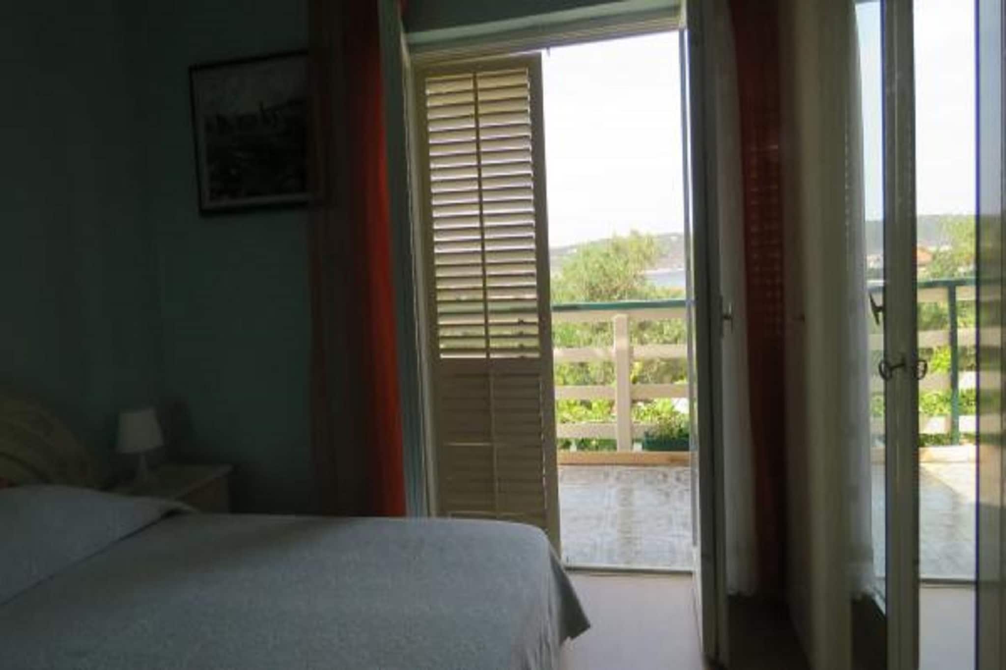 Serene Barbat Escape with Just Minutes from the Beach - One Bedroom Apartment with Balcony 1-Schlafzimmer