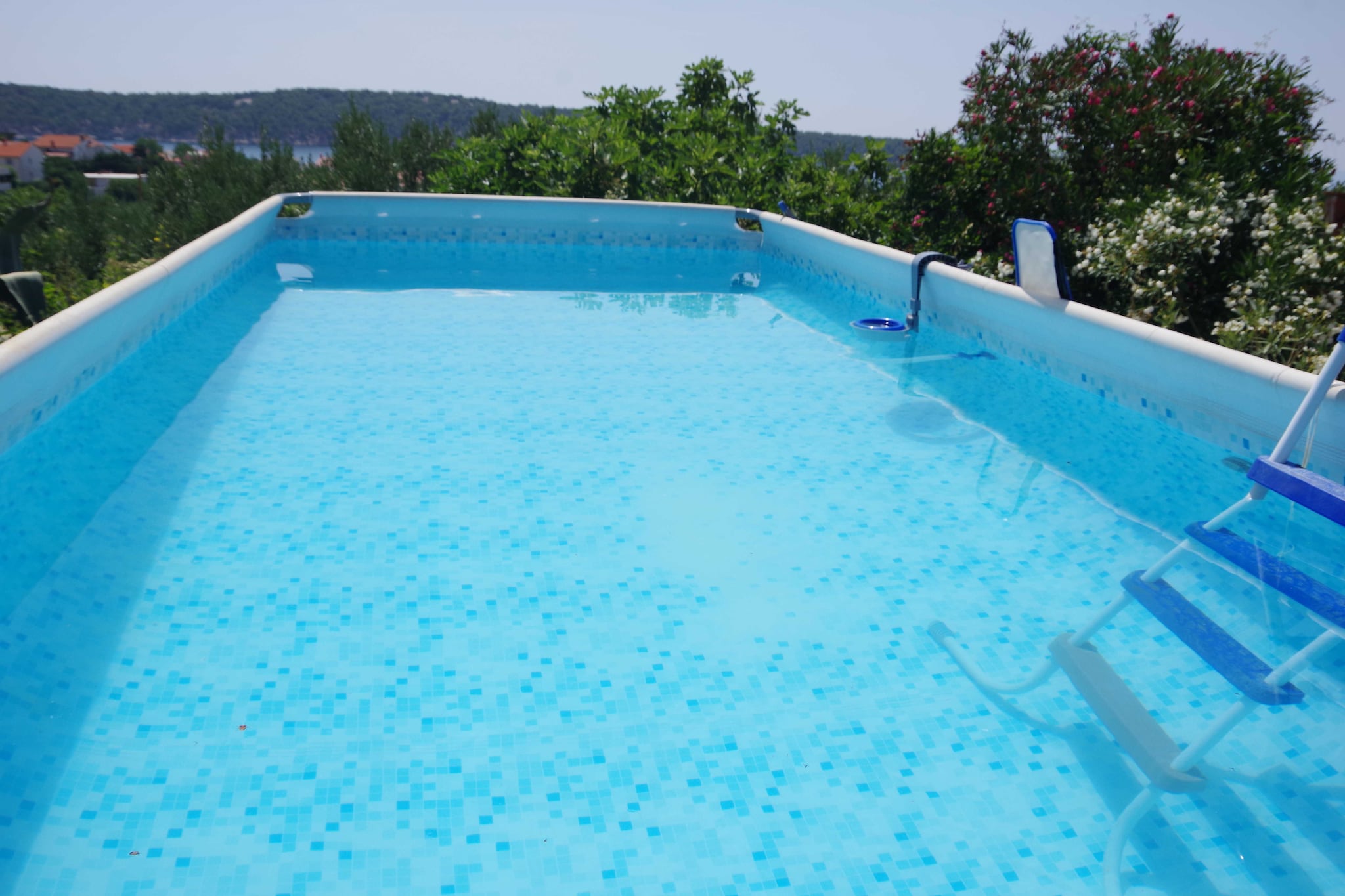 Serene Barbat Escape with Just Minutes from the Beach - One Bedroom Apartment with Balcony 3-Schwimmbad