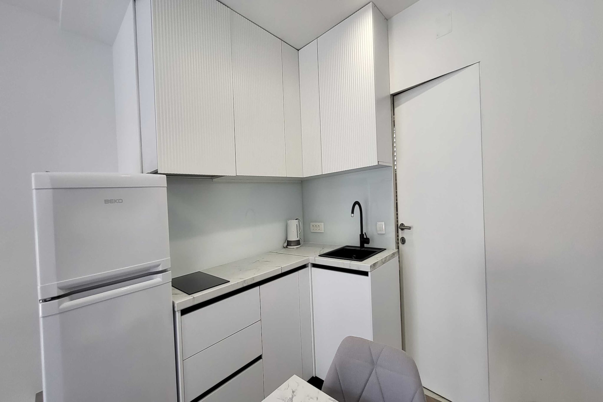Apartments Ivankovic - One Bedroom  Apartment with Terrace-Cuisine