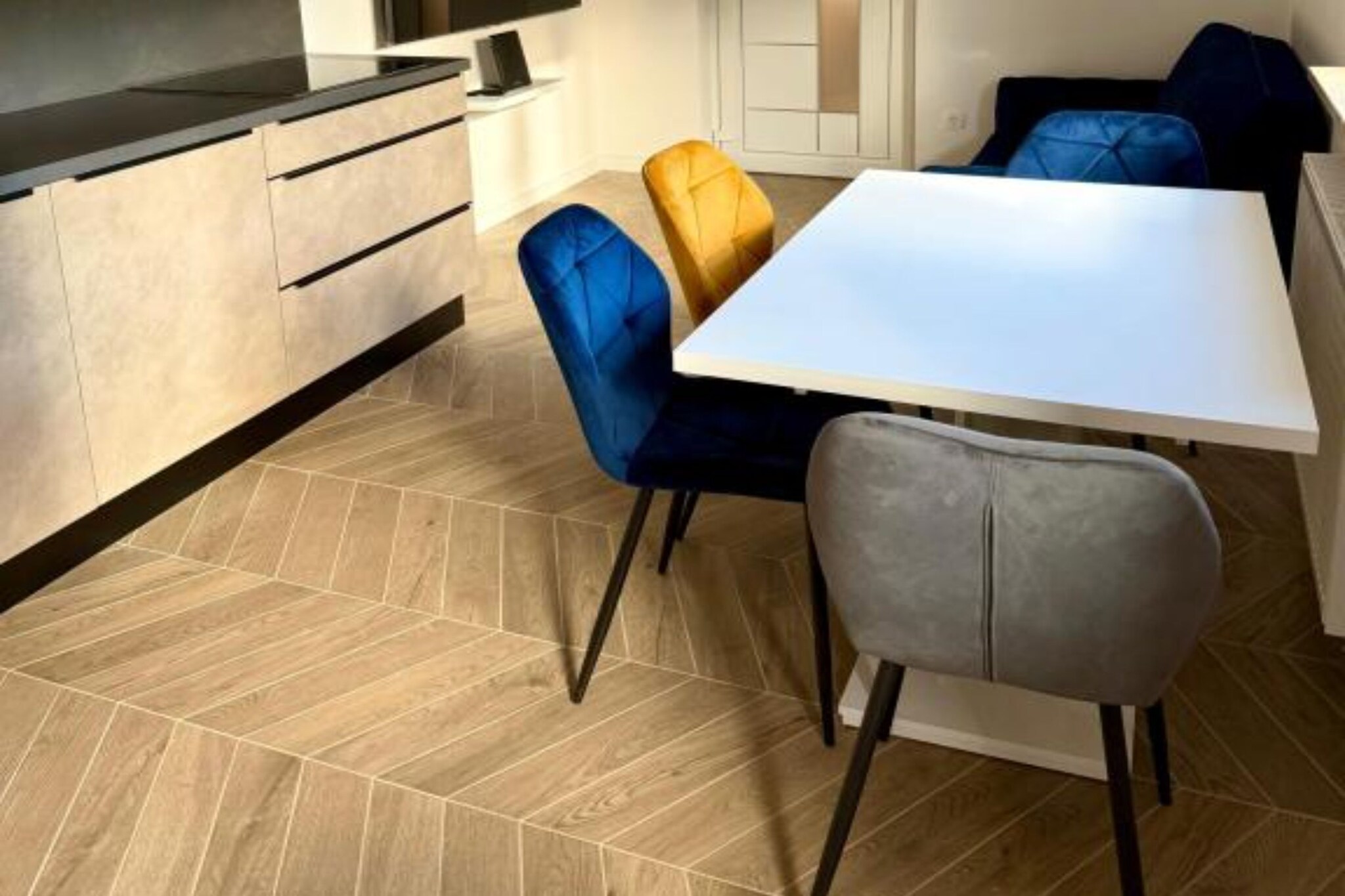 Two-Bedroom Apartment With Terrace-Ambiance