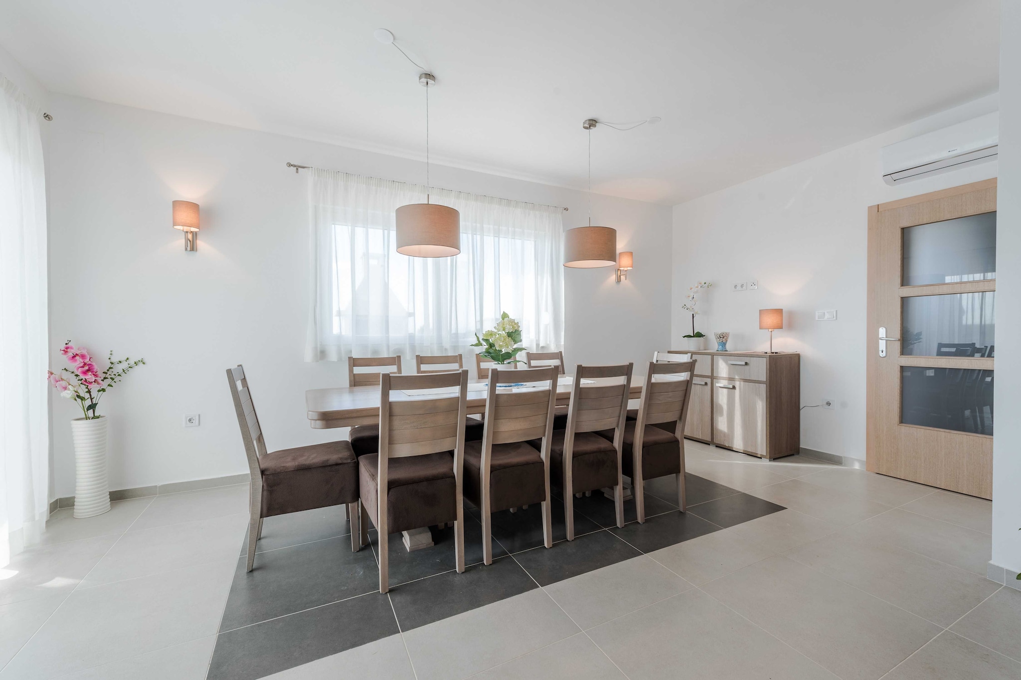Luxury Escape with Swimming Pool & Modern Design - Four Bedroom Villa with Private Pool ( Villa 1)