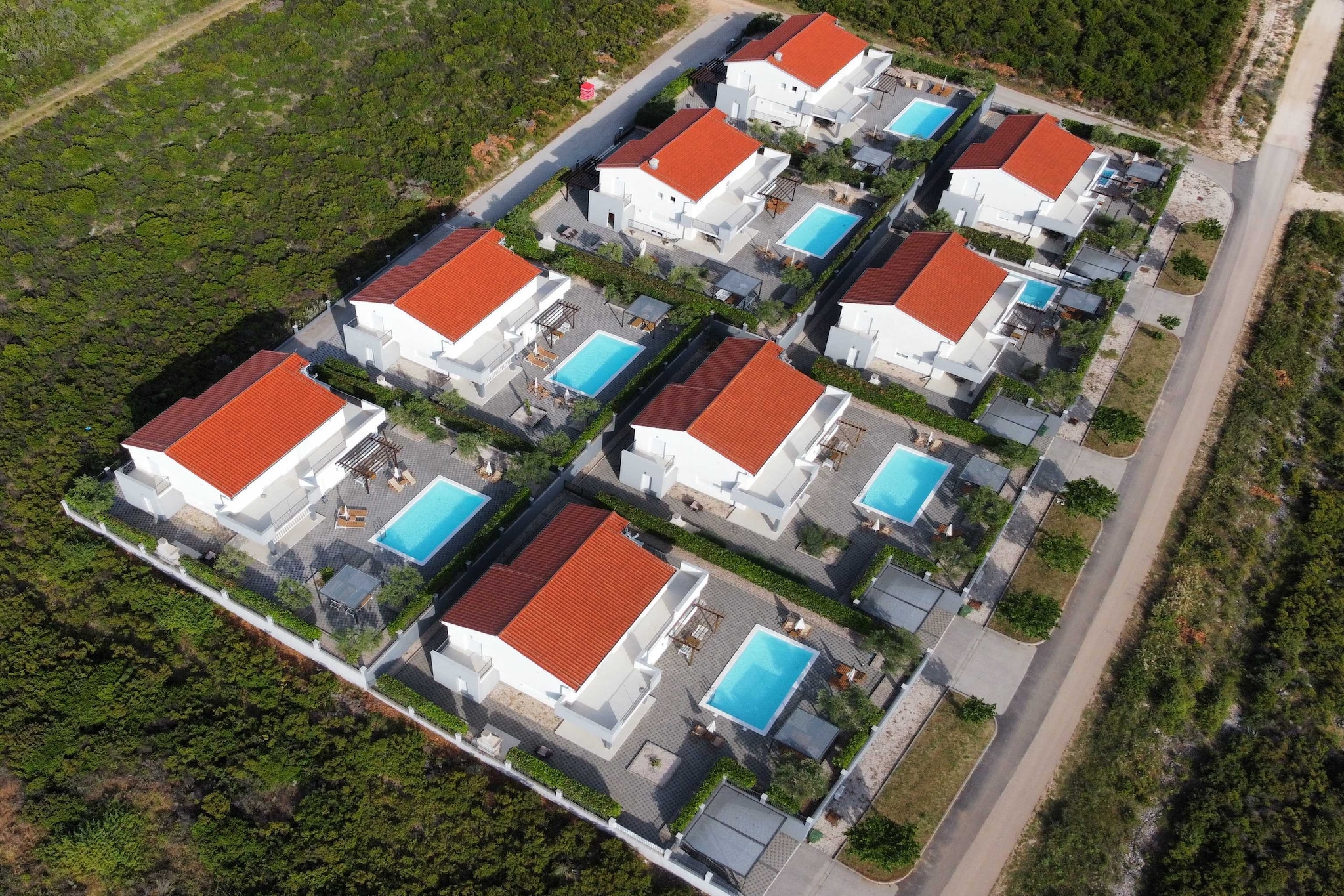 Luxury Escape with Swimming Pool & Modern Design - Four Bedroom Villa with Private Pool ( Villa 1)-Im Freien