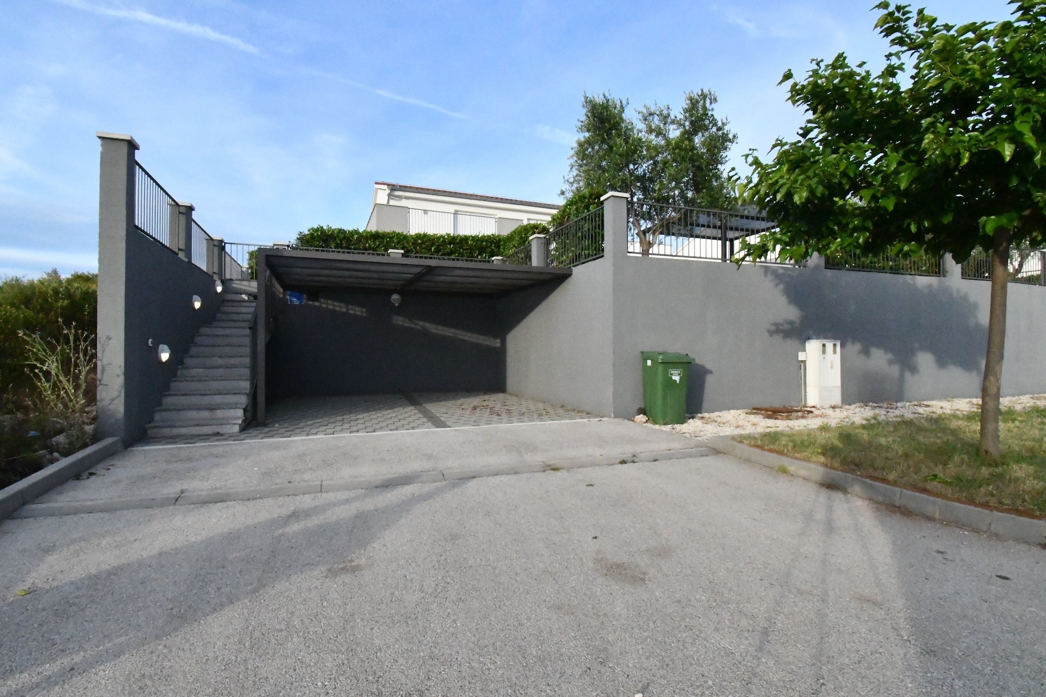 Luxury Escape with Swimming Pool & Modern Design - Four Bedroom Villa with Private Pool ( Villa 1)-Im Freien