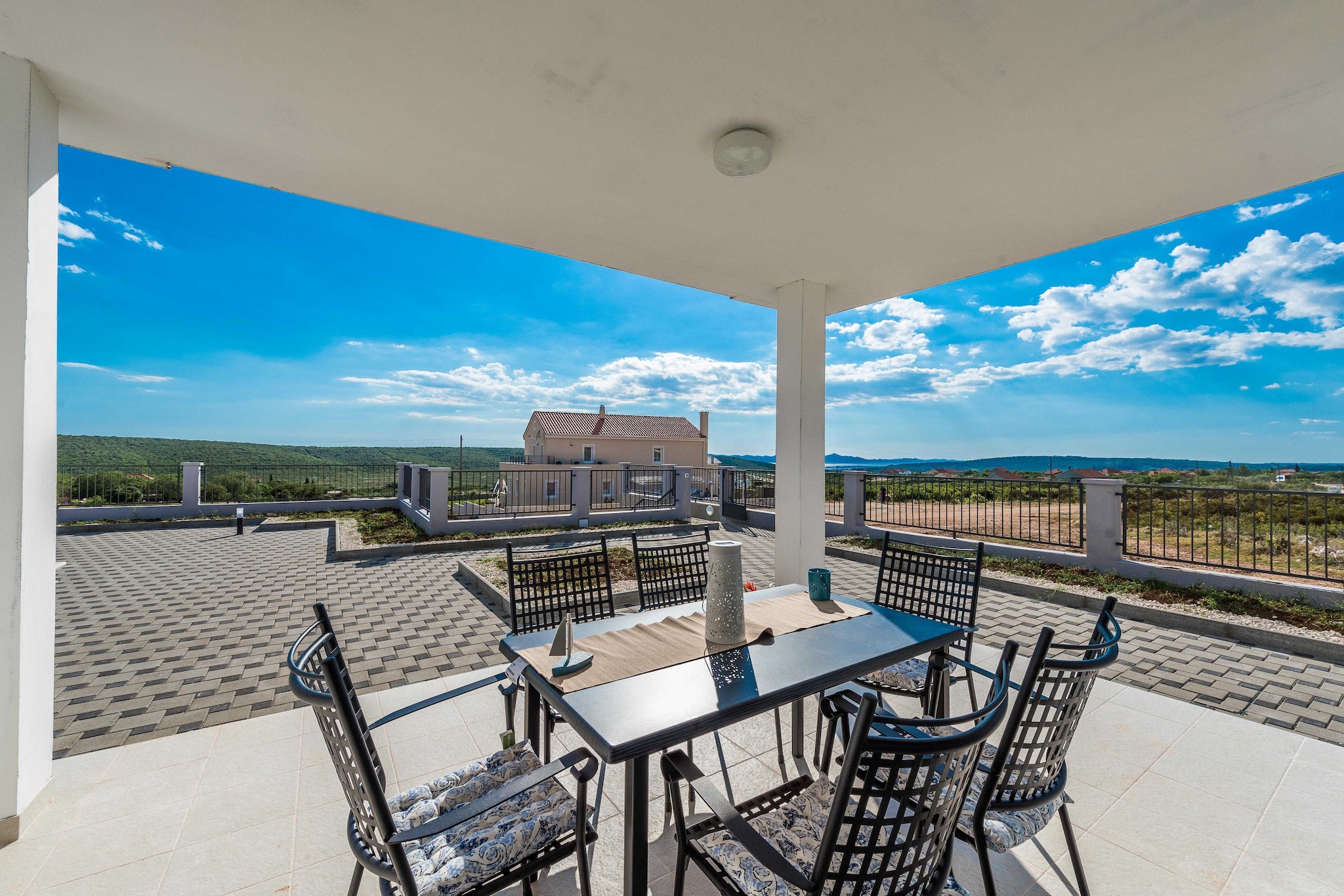 Luxury Escape with Swimming Pool & Modern Design - Superior Four Bedroom Villa with Private Pool ( Villa 2)-Terrasse