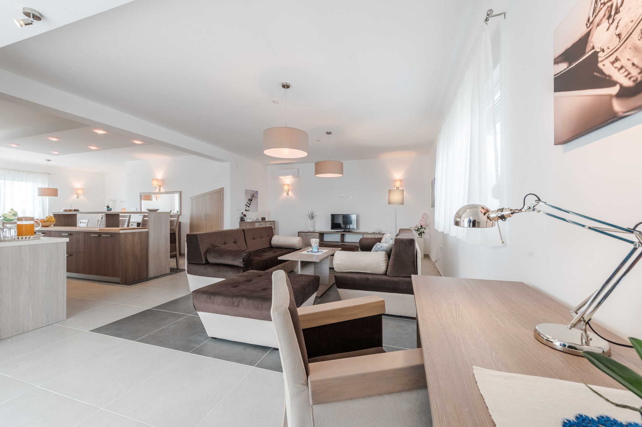 Luxury Escape with Swimming Pool & Modern Design - Superior Four Bedroom Villa with Private Pool ( Villa 2)-Wohnzimmer