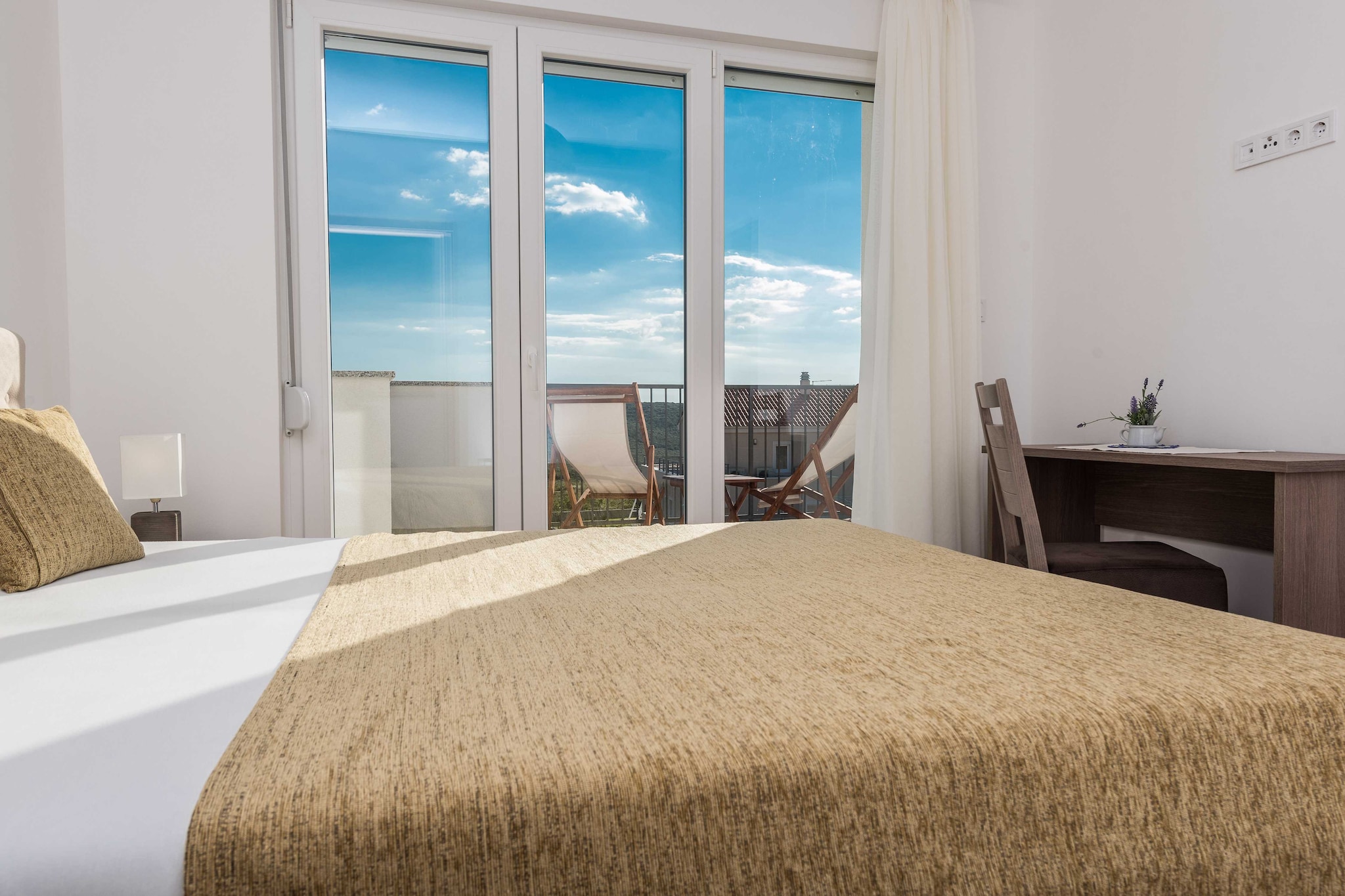 Luxury Escape with Swimming Pool & Modern Design - Superior Four Bedroom Villa with Private Pool ( Villa 2)-Schlafzimmer
