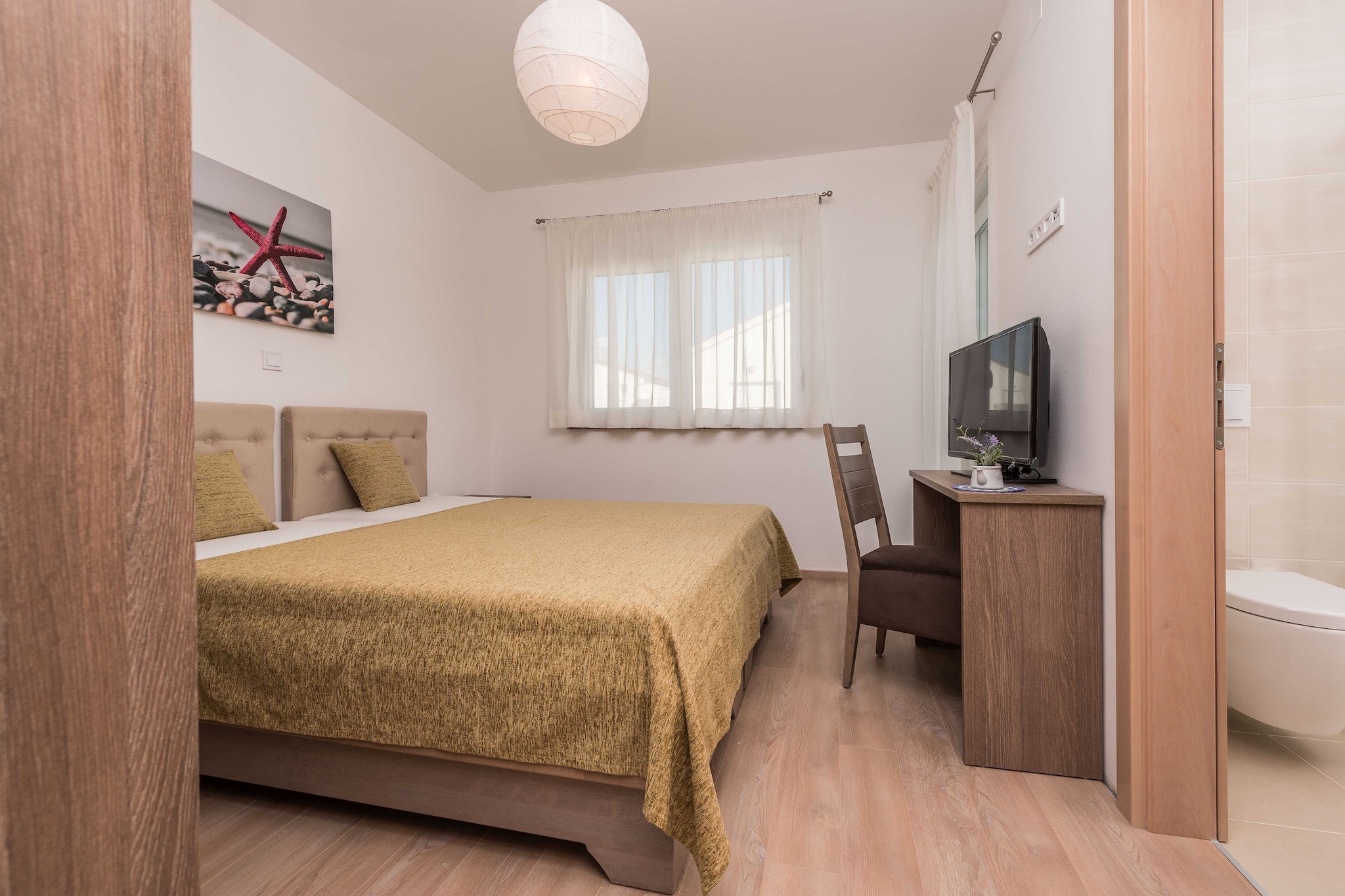 Luxury Escape with Swimming Pool & Modern Design - Superior Four Bedroom Villa with Private Pool ( Villa 2)-Schlafzimmer