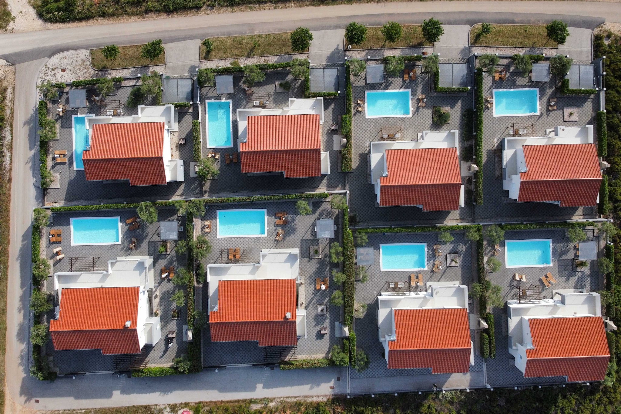 Luxury Escape with Swimming Pool & Modern Design - Superior Four Bedroom Villa with Private Pool ( Villa 2)-Im Freien
