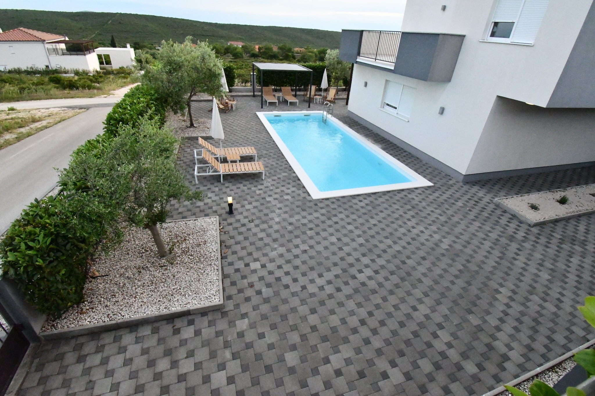 Luxury Escape with Swimming Pool & Modern Design -Deluxe Four Bedroom Villa with Private Pool ( Villa 4)-Schwimmbad