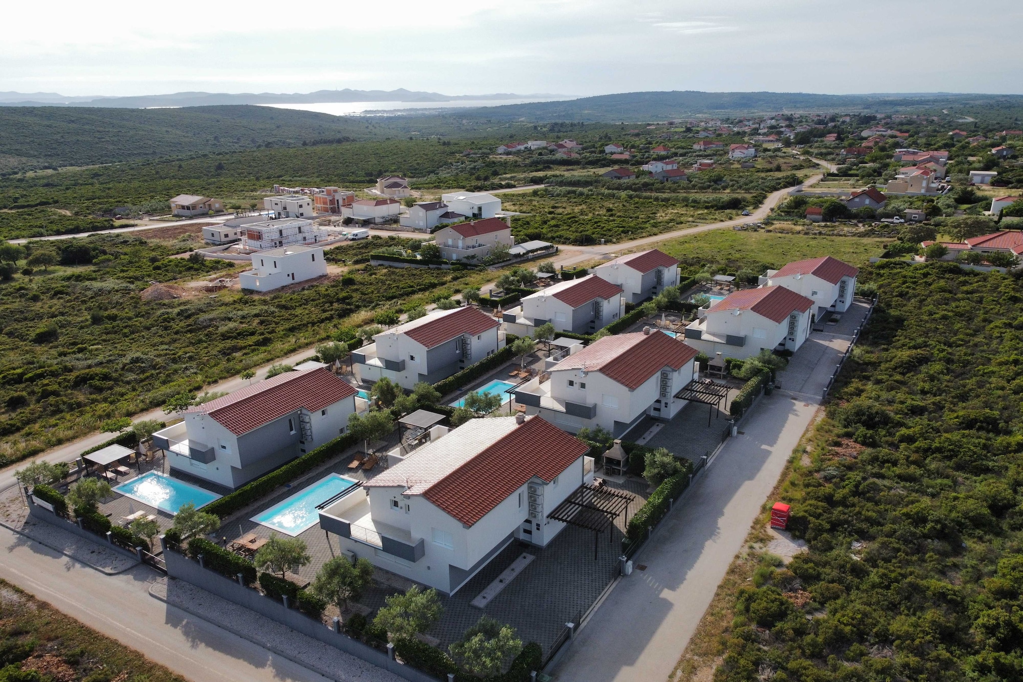 Luxury Escape with Swimming Pool & Modern Design - Comfort Four Bedroom Villa with Sea View and Private Pool ( Villa 7)-Im Freien