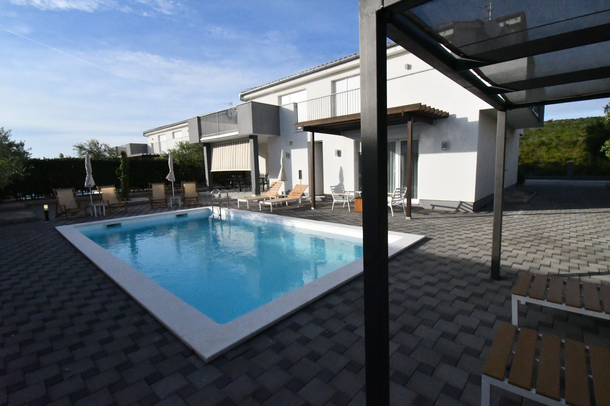 Luxury Escape with Swimming Pool & Modern Design - Comfort Four Bedroom Villa with Sea View and Private Pool ( Villa 7)-Schwimmbad