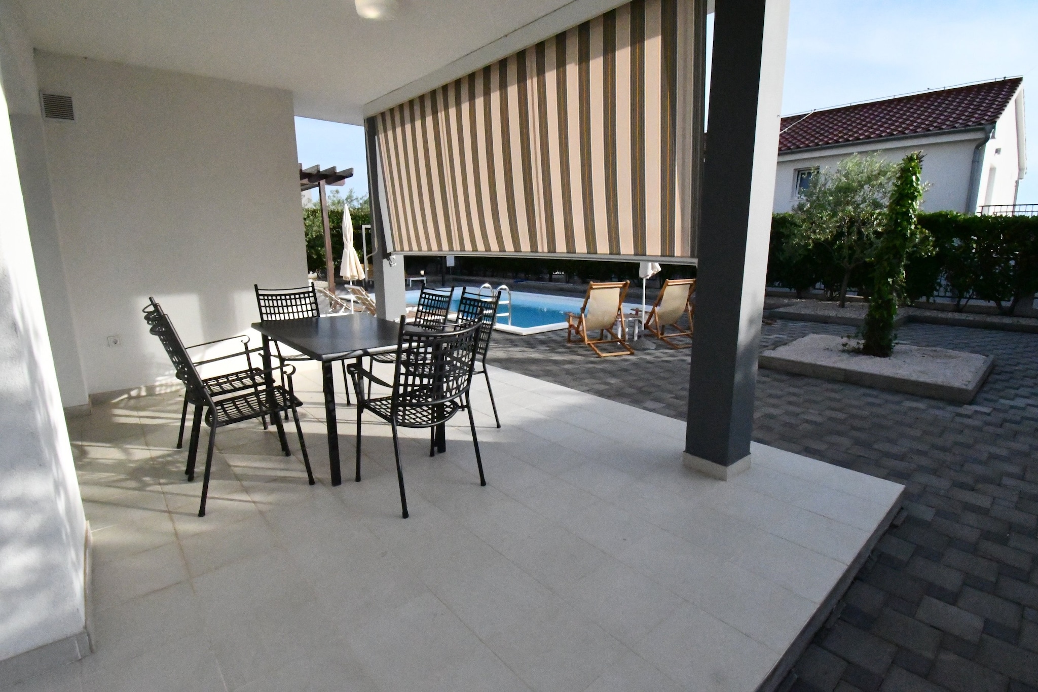 Luxury Escape with Swimming Pool & Modern Design - Comfort Four Bedroom Villa with Sea View and Private Pool ( Villa 7)-Schwimmbad