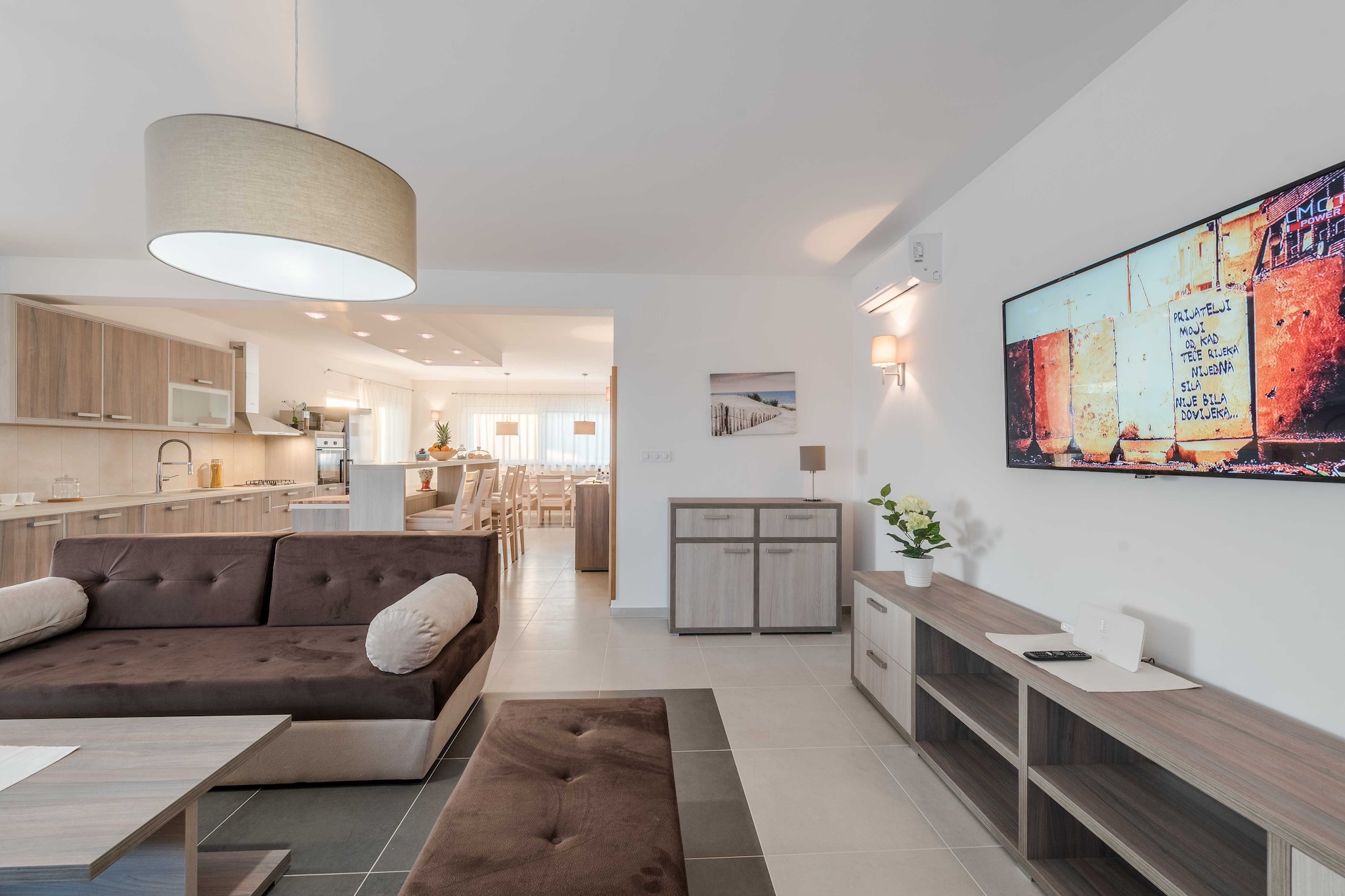 Luxury Escape with Swimming Pool & Modern Design - Deluxe Four Bedroom Villa with Sea View and Private Pool (Villa 5)-Wohnzimmer