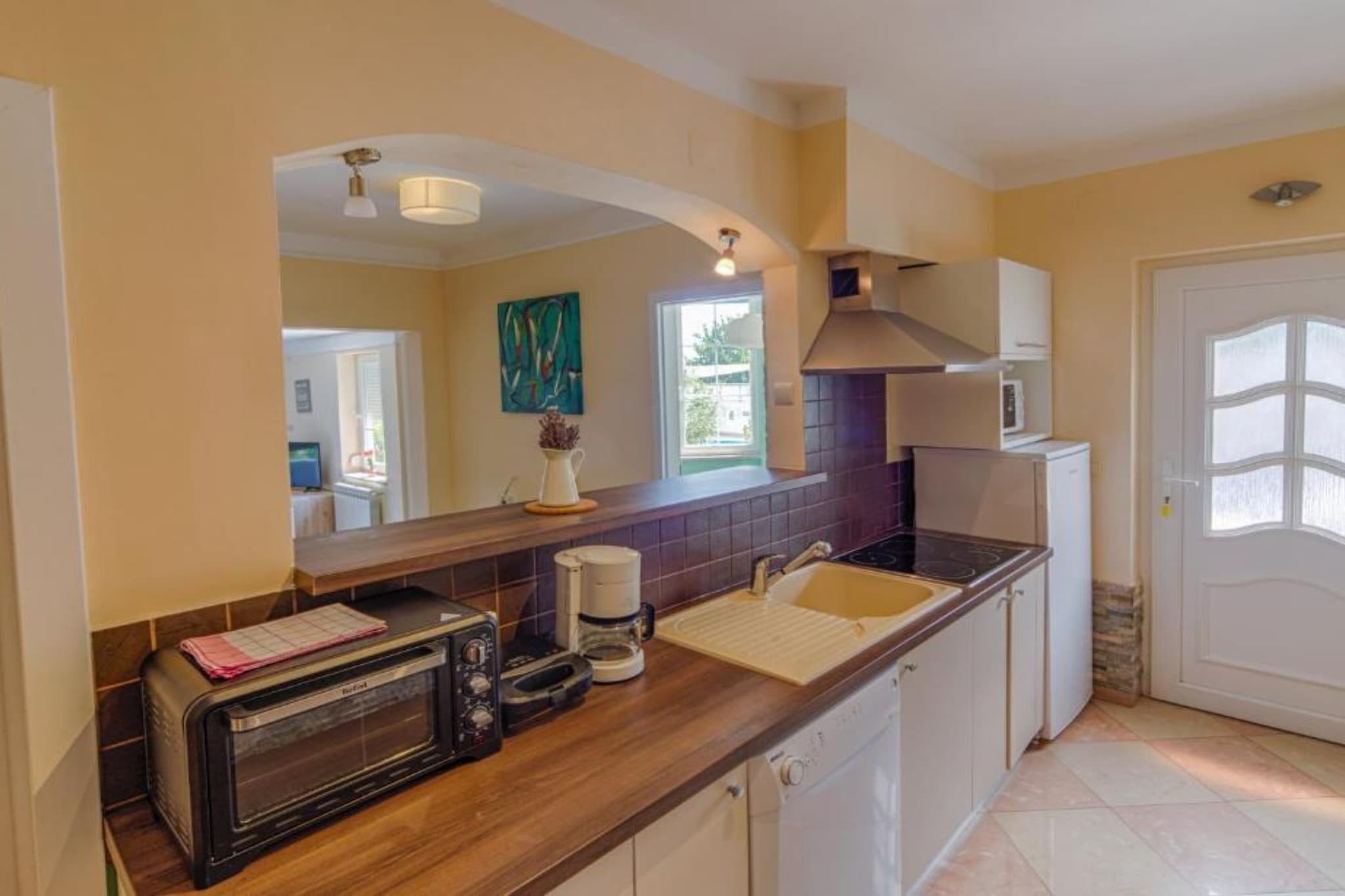 Apartments Melanie - Oprić Hills Two bedroom apartment with sea view (B)-Cuisine