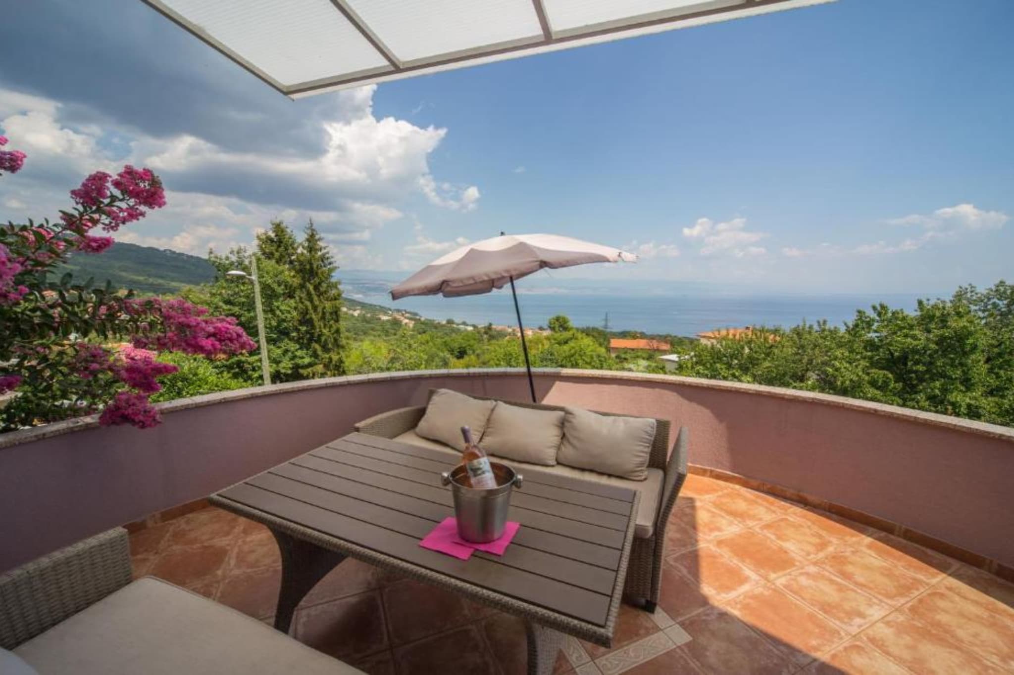 Apartments Melanie - Oprić Hills Studio apartment with balcony (C)-Terrasse / balcon