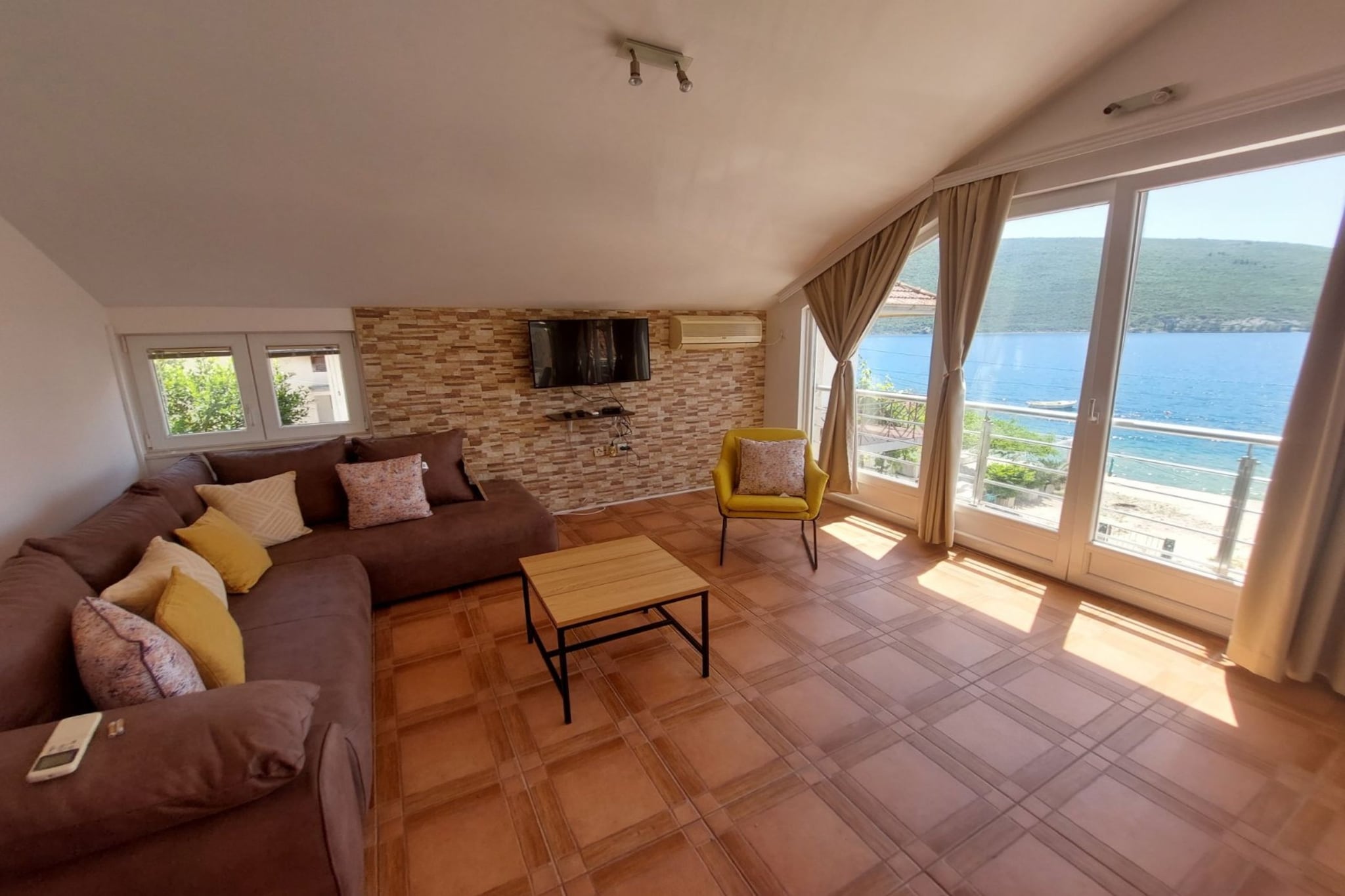 Villa Apartments Kumbor President- Two Bedroom Apartment With Sea View (Alba)
