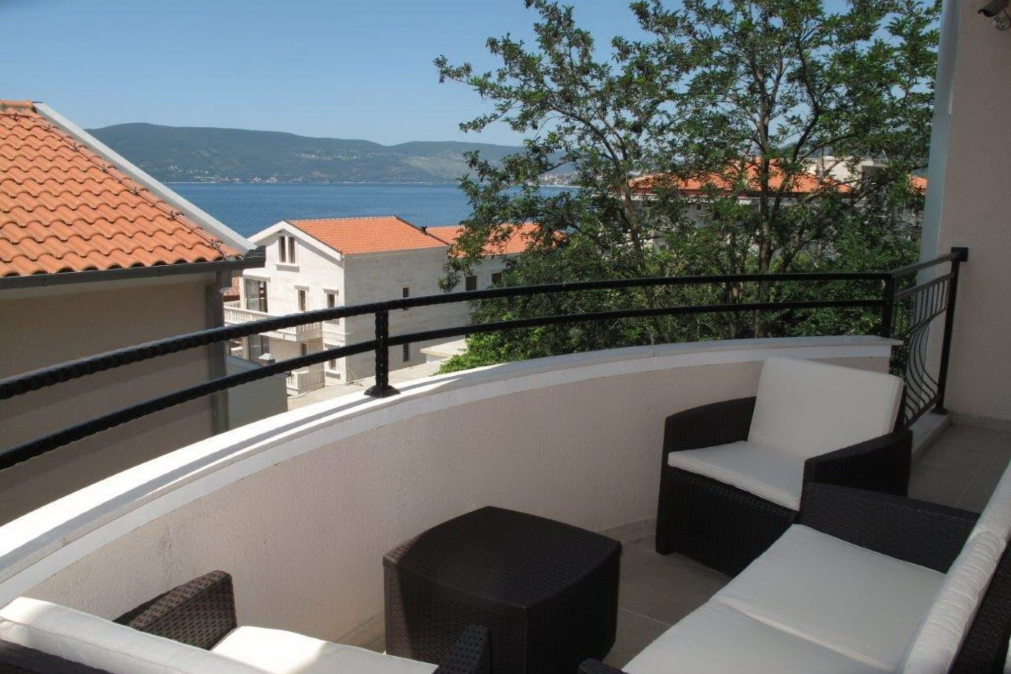 Villa Apartments Kumbor President - One Bedroom Apartment With Sea View (Porto)-Terrasse / balcon