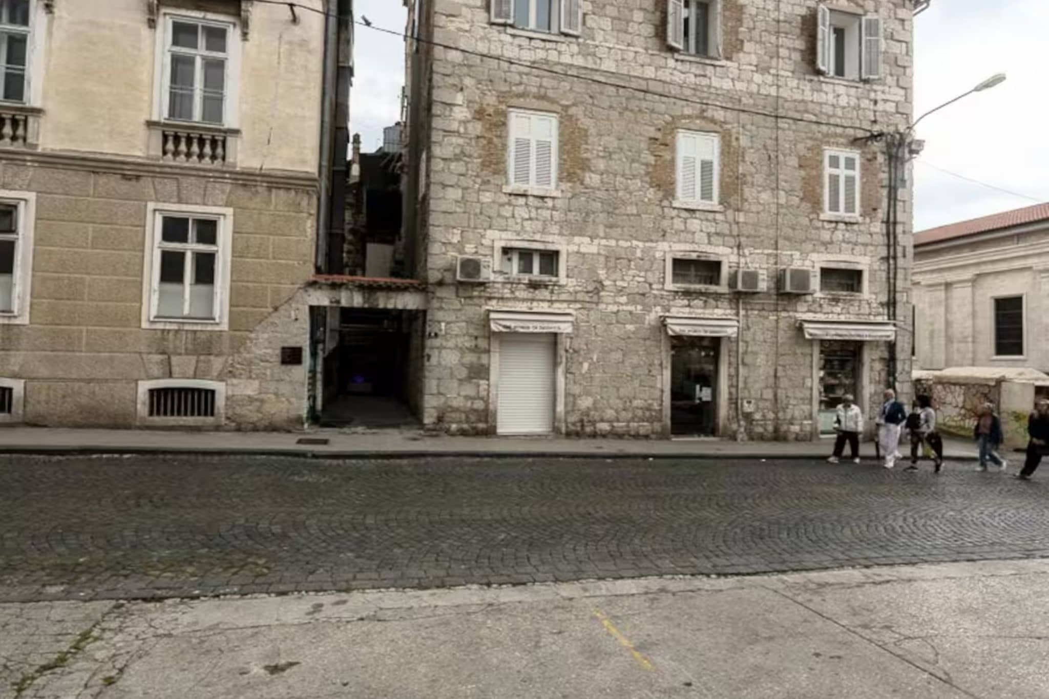 Silver Gate Rooms-Diocletian's Palace - Six-Bed Room-Buitenlucht