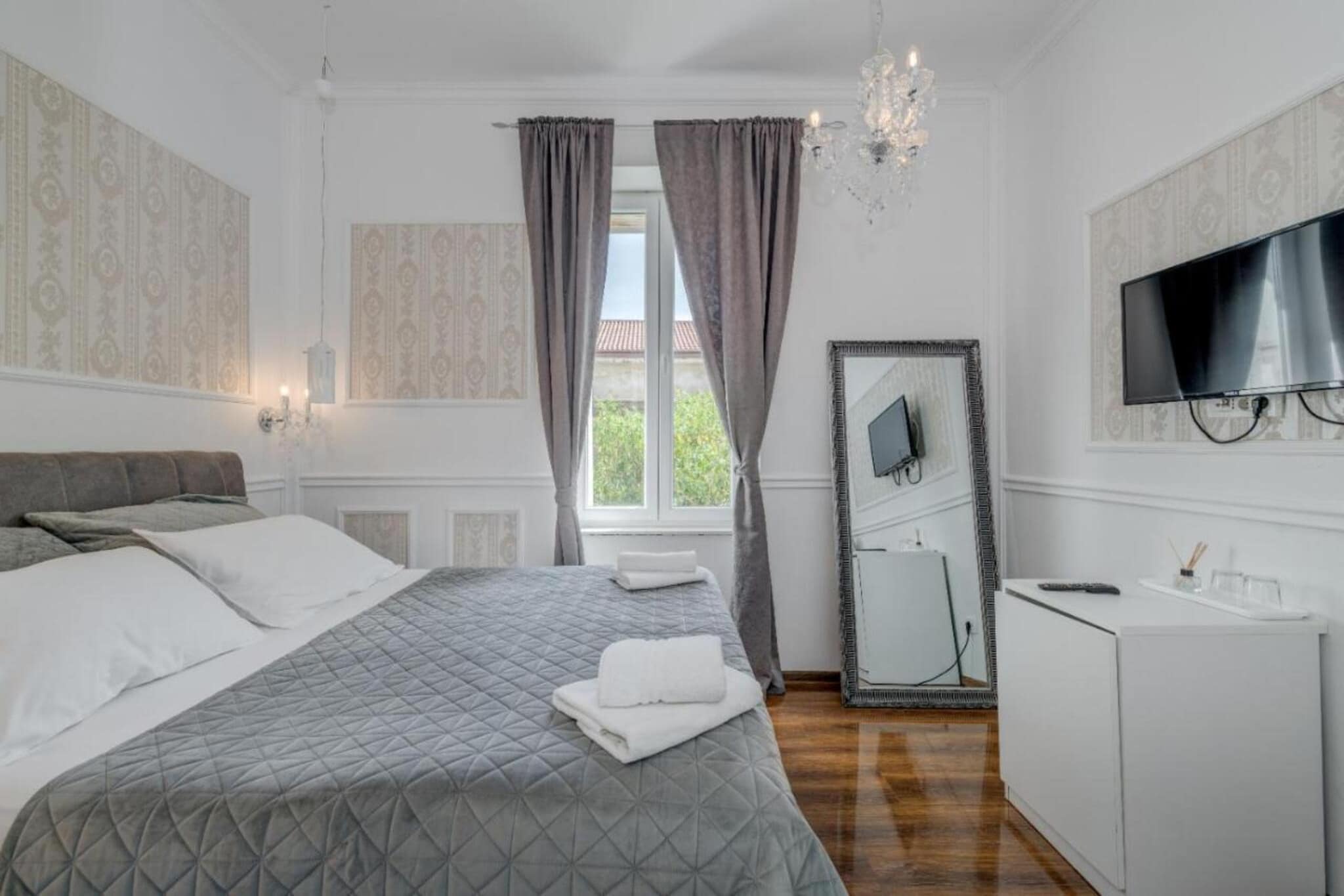Silver Gate Rooms-Diocletian's Palace - Double Room