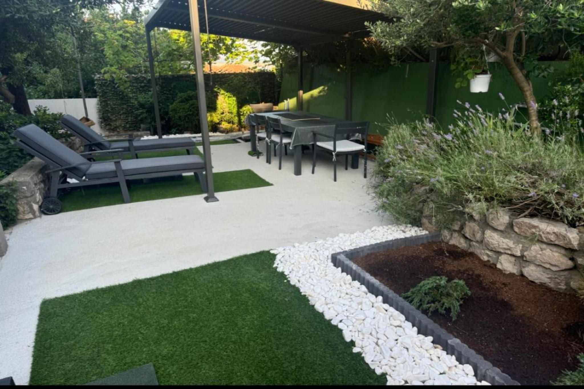 Duga House Apartment A1-Jardins en été