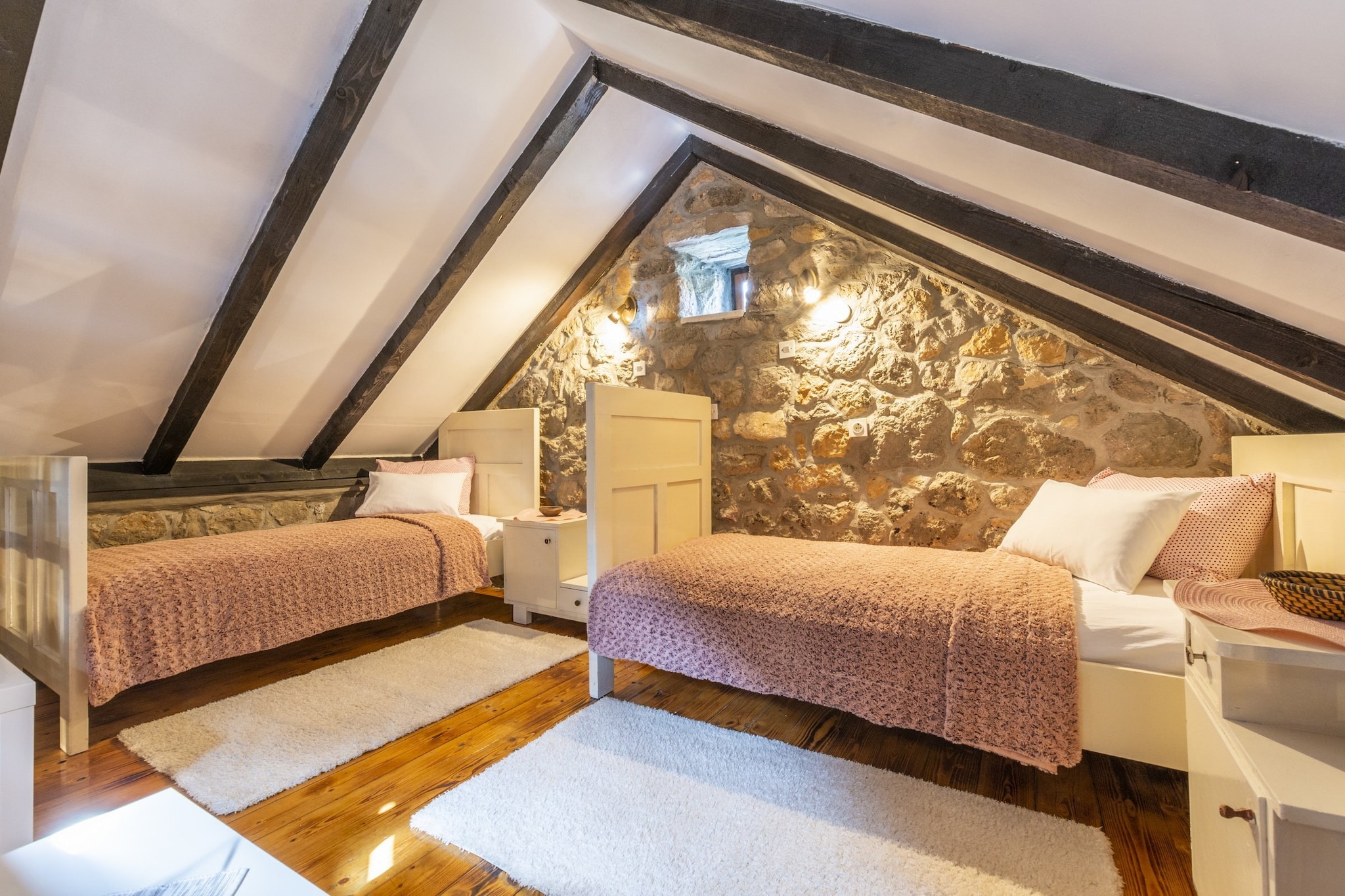 Rustical Resort Kokorići with Shared Outdoor Swimming Pool - One Bedroom Apartment-Chambre