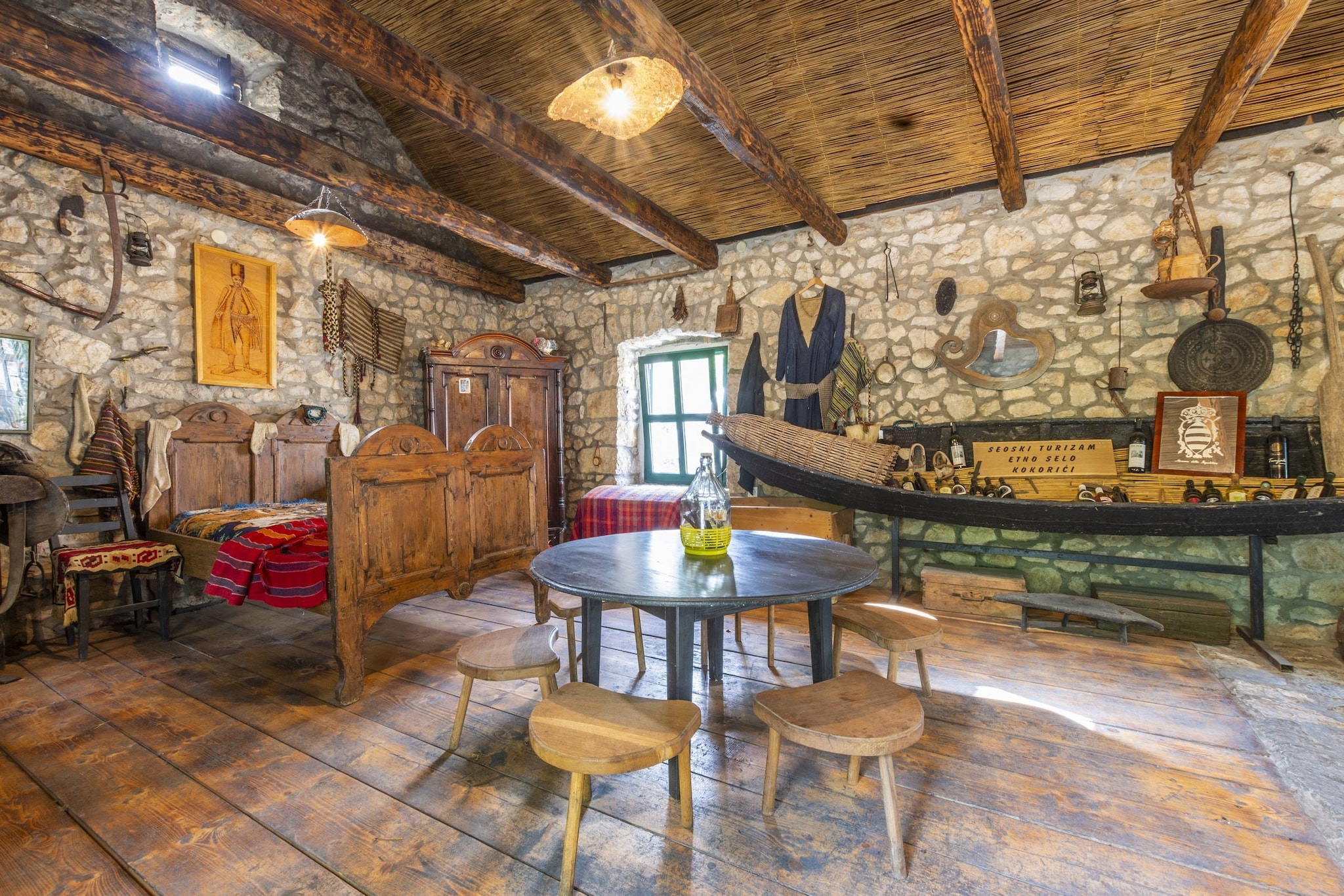 Rustical Resort Kokorići with Shared Outdoor Swimming Pool - One Bedroom Apartment with Terrace-Chambre