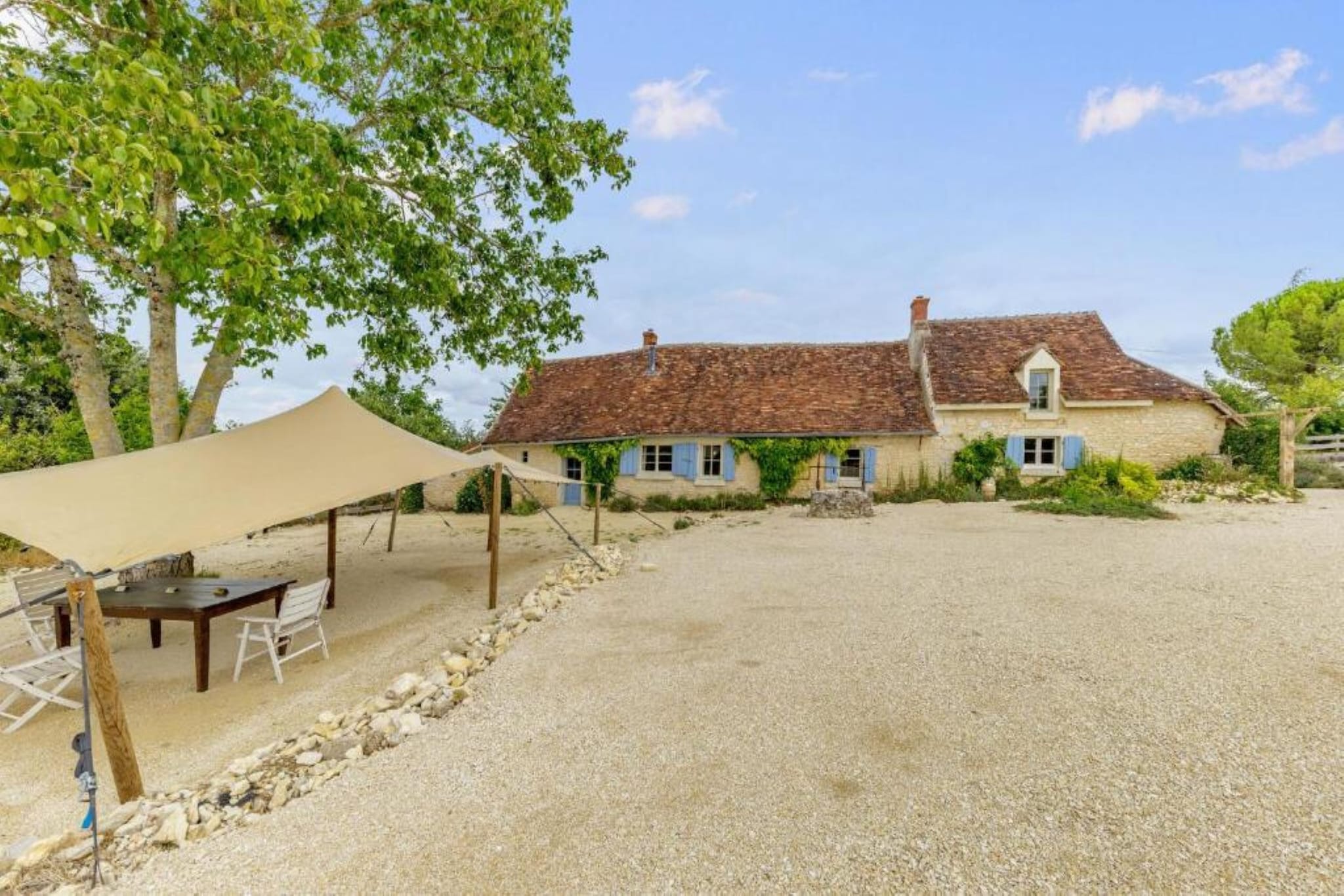 Chateau Feny-Tuinen zomer