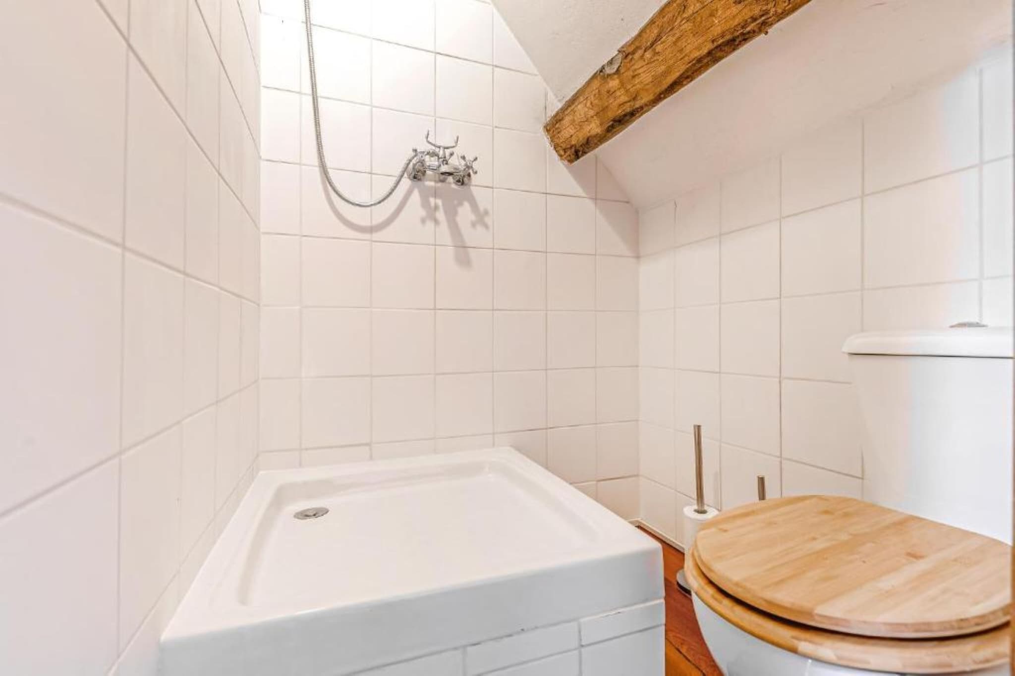 Chateau Feny-Badkamer