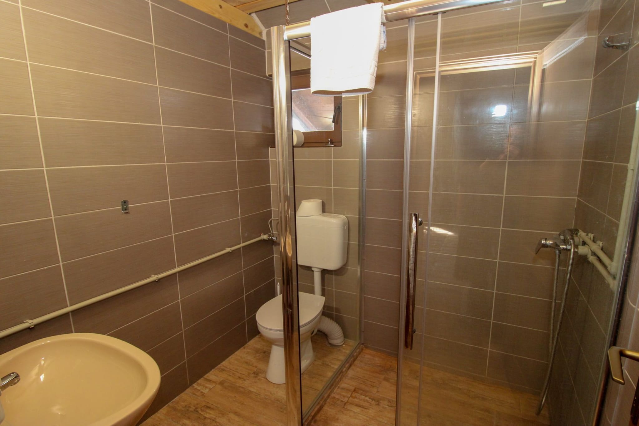 Ethno Village Dolina Mira - Two Bedroom Holiday Home (Trebević)-Badkamer
