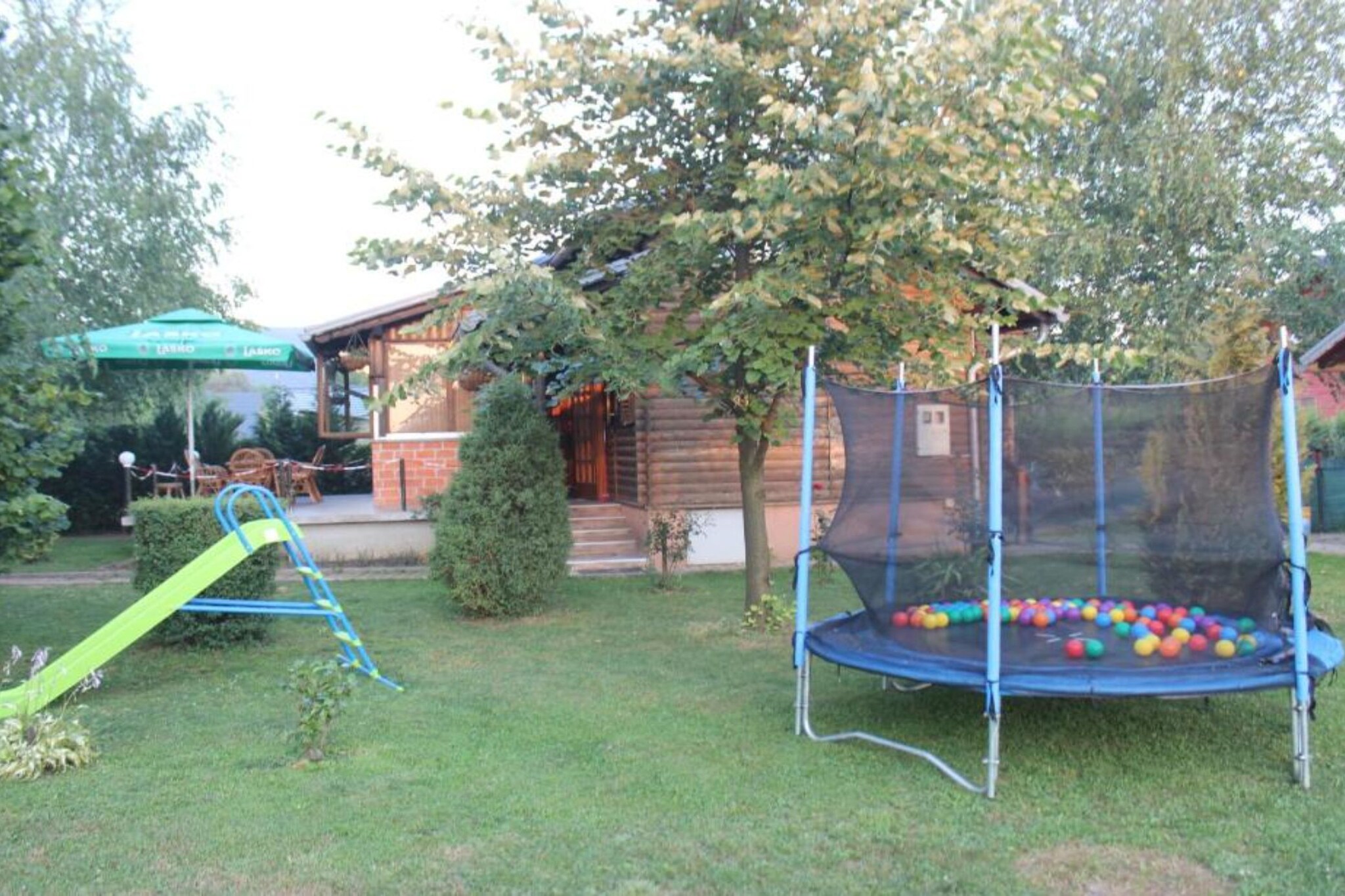 Four bedroom home with river view-Garten Sommer