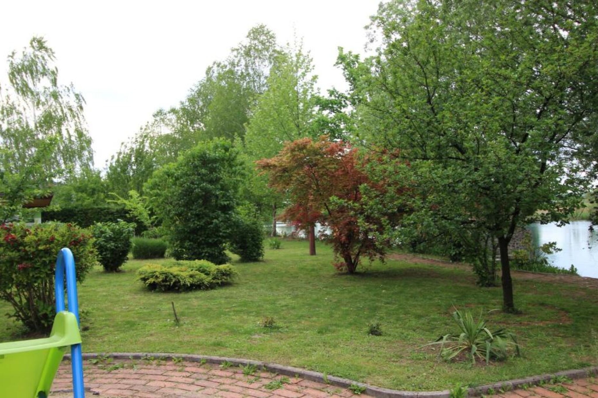 Four bedroom home with river view-Garten Sommer