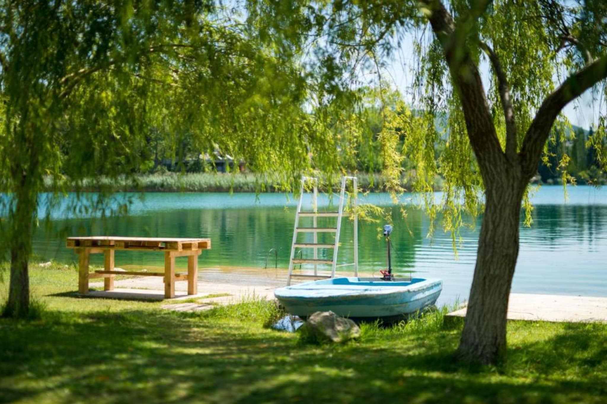 One-Bedroom Apartment With Lake View-Uitzicht