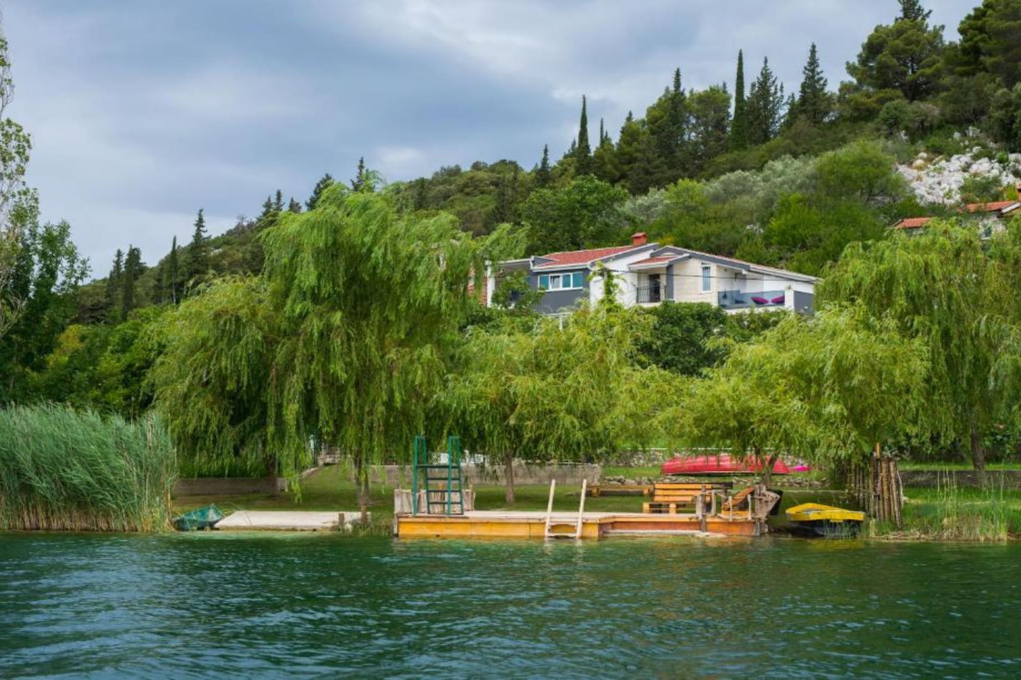 One-Bedroom Apartment With Lake View-Uitzicht