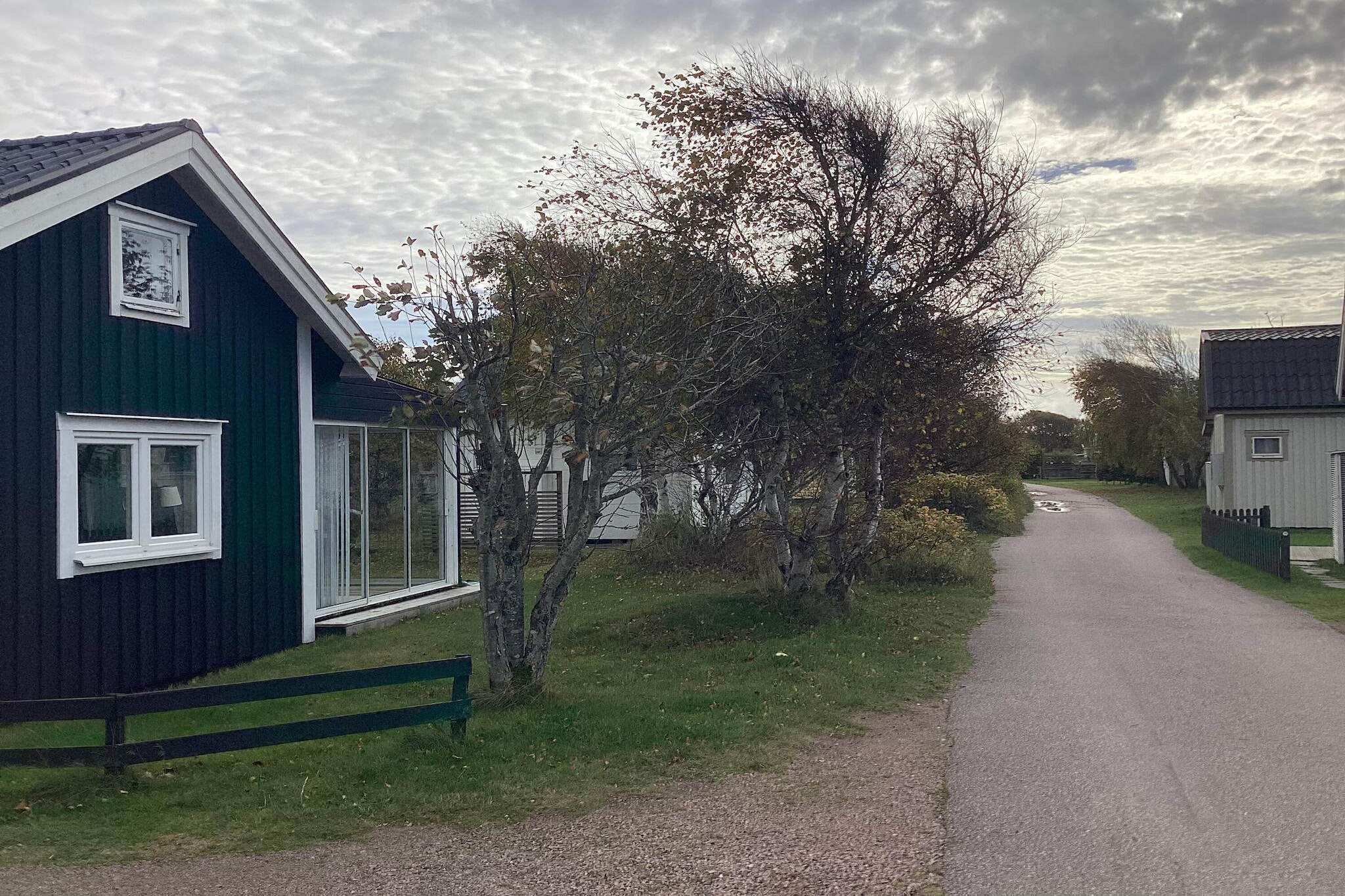 A lovely holiday home with a fantastic location at Ã–stra Stranden in Halmstad. The beautiful, child-friendly beach is just a short walk away, close enough for a morning swim in your bathrobe. Halmstad city centre is only a short drive or bus ride away. In the area, you'll find a summer restaurant, an ice cream cafÃ©, and the famous Japanese mini-golf course. There are also wonderful walking and cycling paths nearby. South along the coast, you'll reach the HagÃ¶n Nature Reserve with its scenic heathland and coastal forest. The ground floor of the cottage has an open-plan kitchen and living room with a modern TV, Chromecast, and Wi-Fi. A small bedroom with a separate entrance from outside has a family bunk bed. The bathroom has a shower. Upstairs, there is a spacious sleeping loft with two single beds. A lovely glazed conservatory includes a dining table and a daybed. Next to it, there is a terrace with outdoor furniture and a barbecue. The plot is small but surrounded by lush greenery. In the area, there is access to a shared laundry room. The owner also lends out two bicycles free of charge. Halmstad truly has something for everyone. Nature lovers and walkers can explore Prins Bertilâ€™s Trail, which stretches from Halmstad Castle along the coast all the way to the MÃ¶llegÃ¥rd Nature Reserve, where you can enjoy Italian ice cream. The trail passes right by the cottageâ€™s property line. If the sea isnâ€™t warm enough, there are outdoor pools for both children and adults at &quot;Brottet&quot;. For those interested in fishing, both the nearby FylleÃ¥n and the Nissan River, which runs through the city, offer great fishing opportunities (a fishing license is required). Halmstad is also a golfing paradise, with numerous golf courses in the surrounding area.