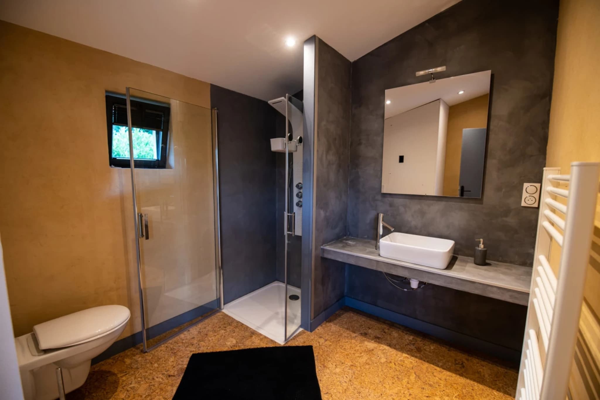 Barre des Dourbes-Badkamer