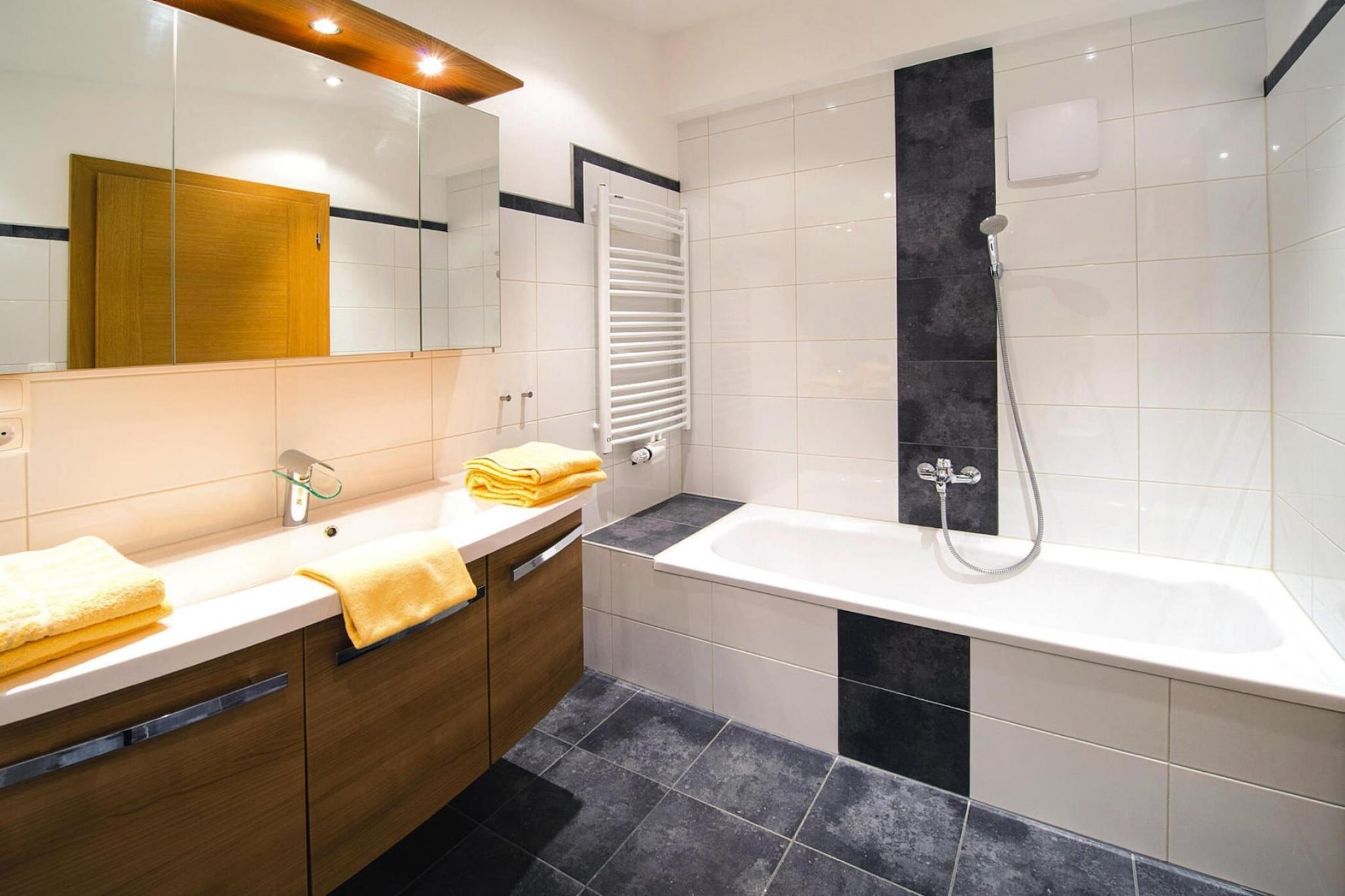 Vicky Apartment Top 8-Badkamer