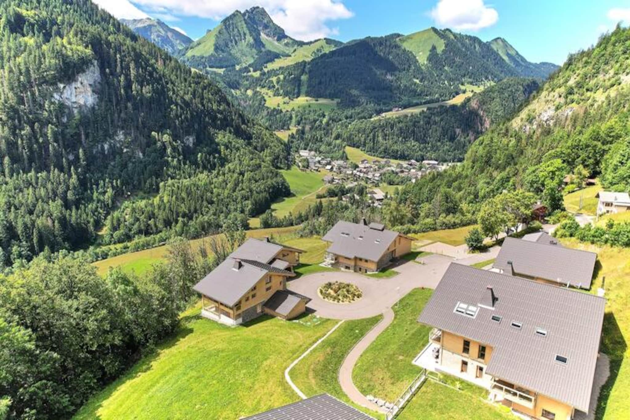 Apartment in Abondance Valley with Pool