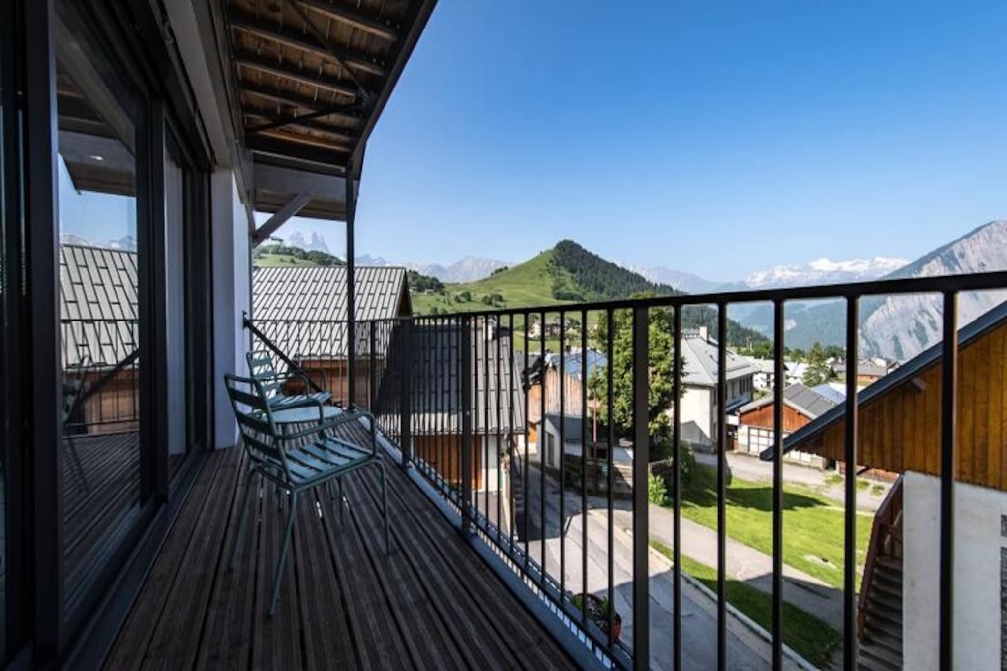Apartment in Albiez with Ski-In/Ski-Out