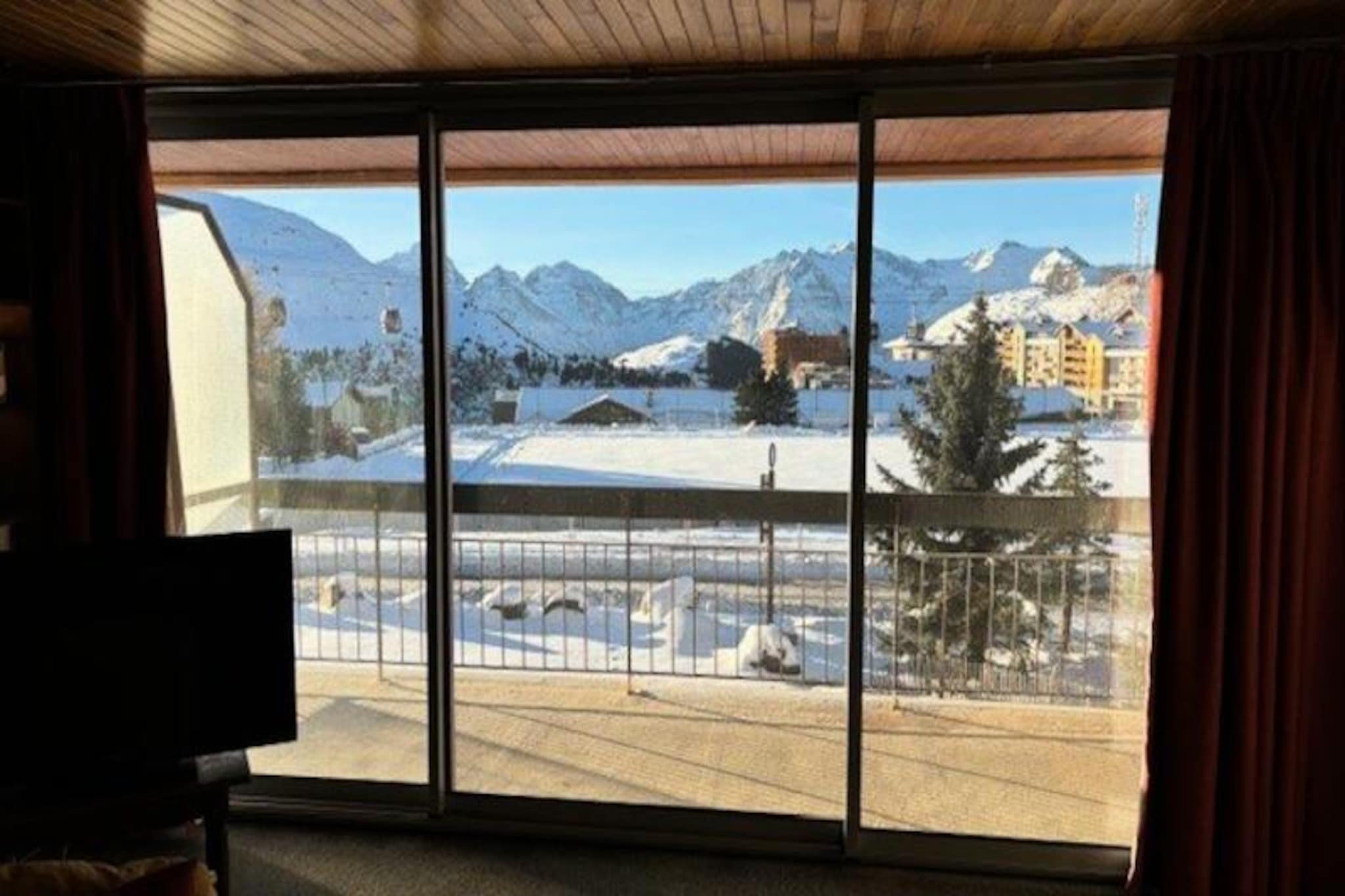 Apartment in Bergers near Ski Lifts