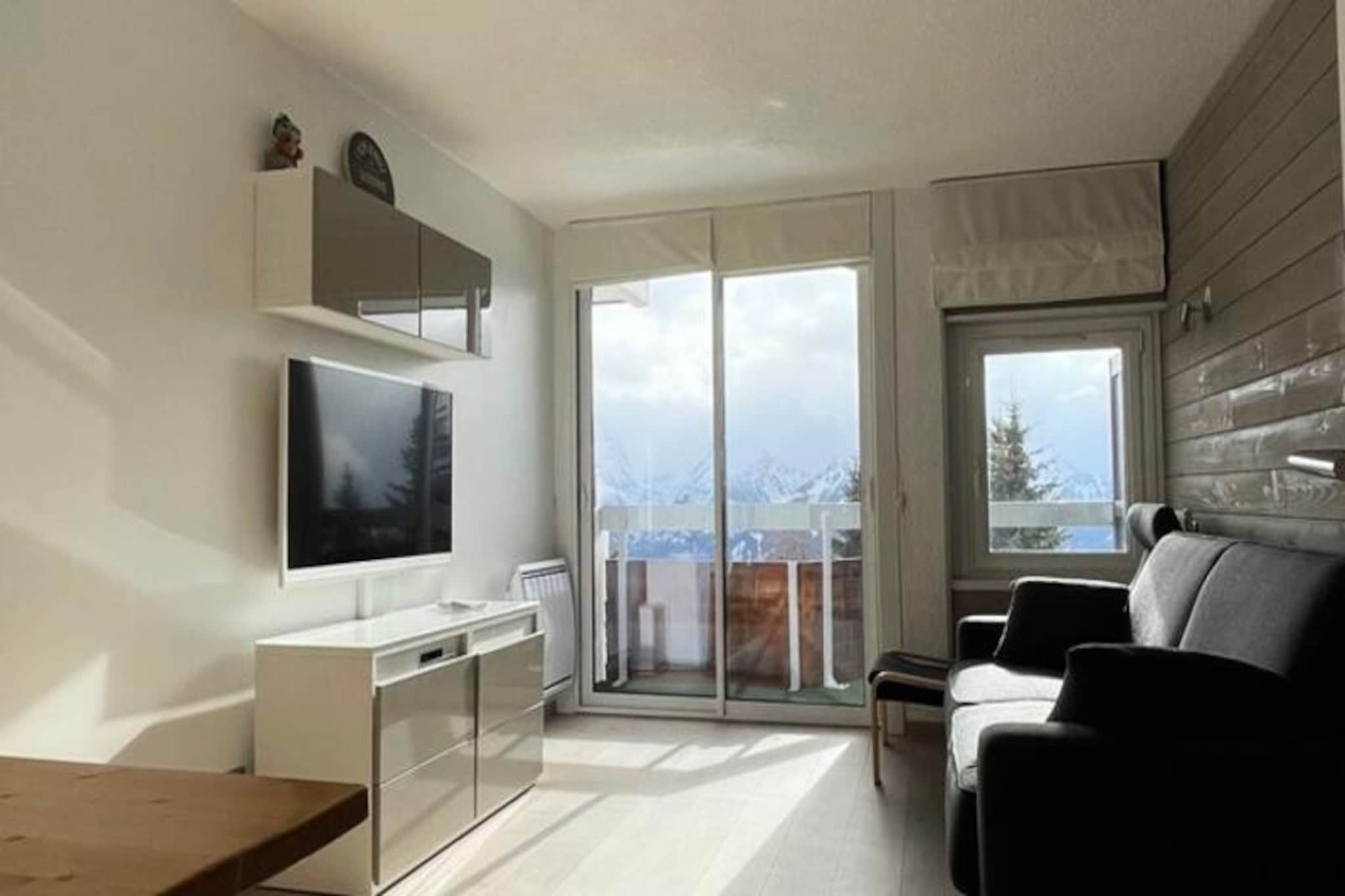 Apartment in Alps near Alp' Express Ski