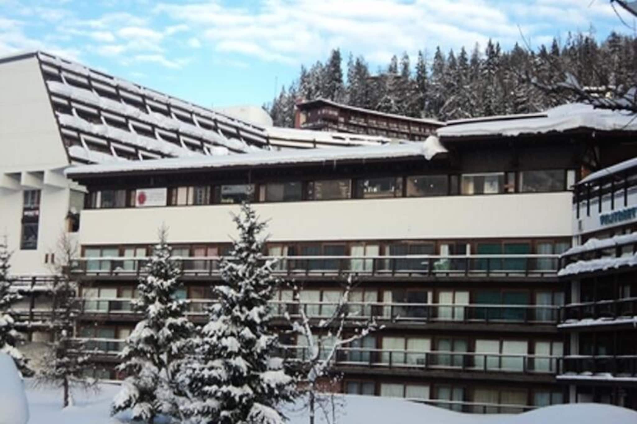 Résidence Pierre Blanche-Niet-getagd