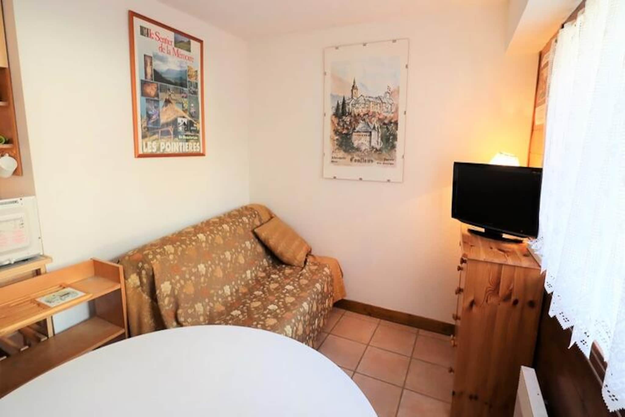 Apartment in Planay with Ski-in/Ski-out