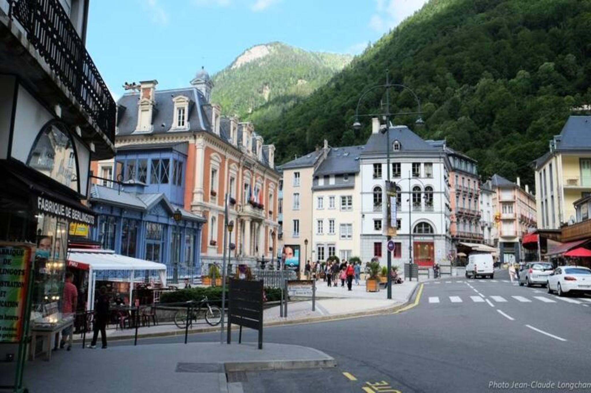 Holiday Home in Cauterets near Ski Slopes