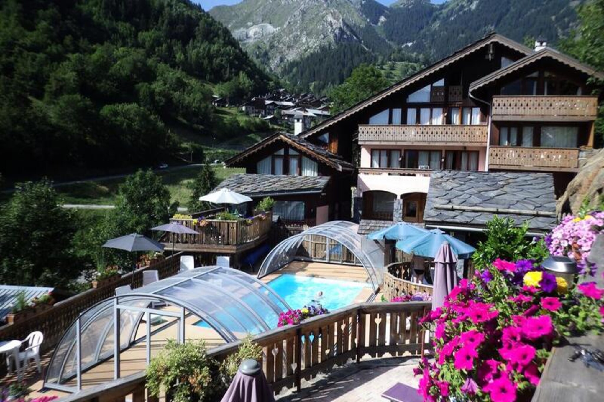 Holiday Home in Vanoise with Sauna & Pool