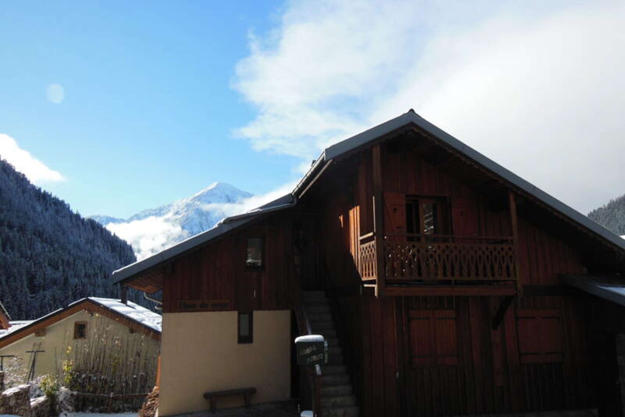 Apartment in Courchevel with Mountain Views