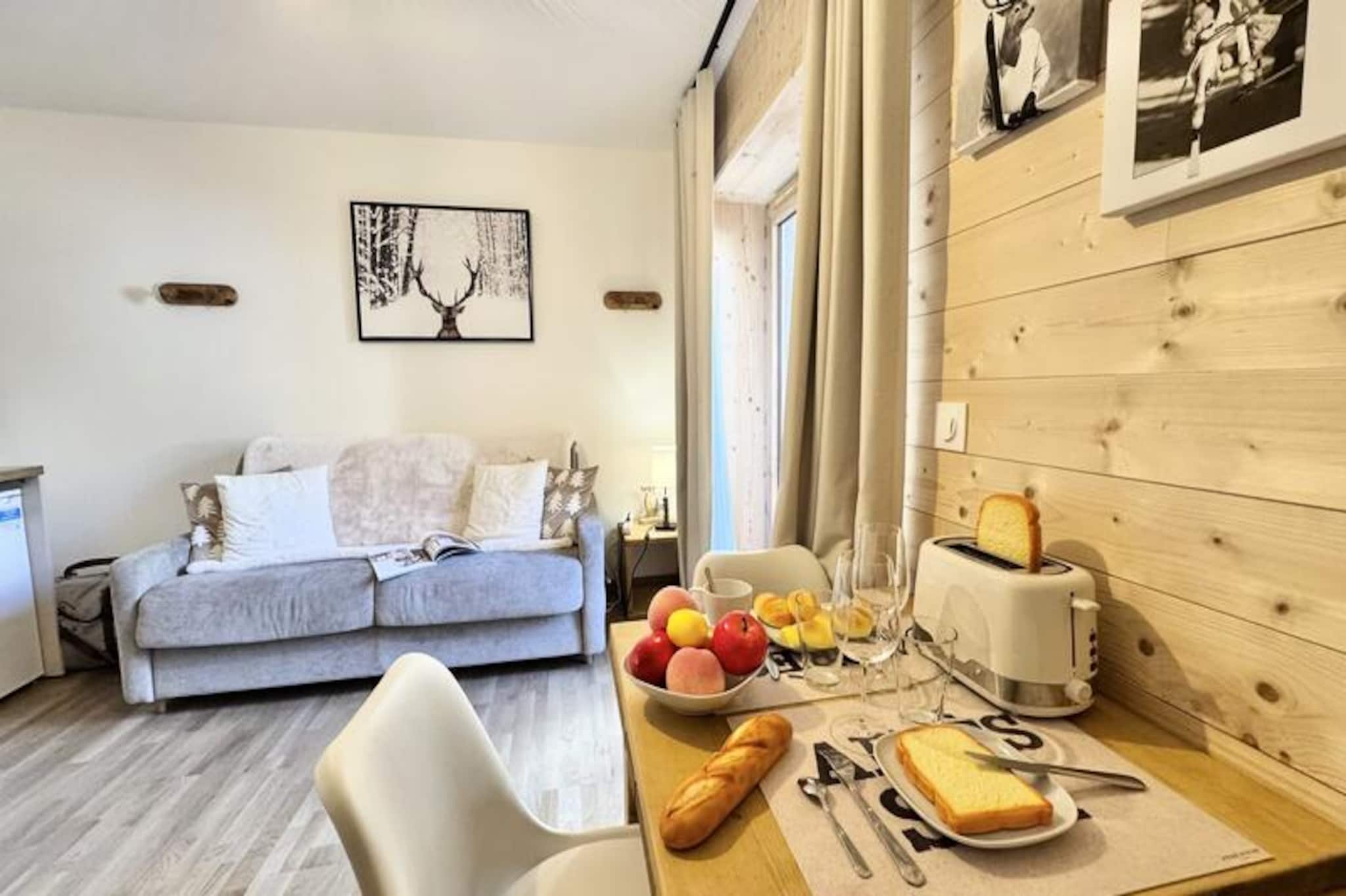 Apartment in Vars near the Ski Slopes