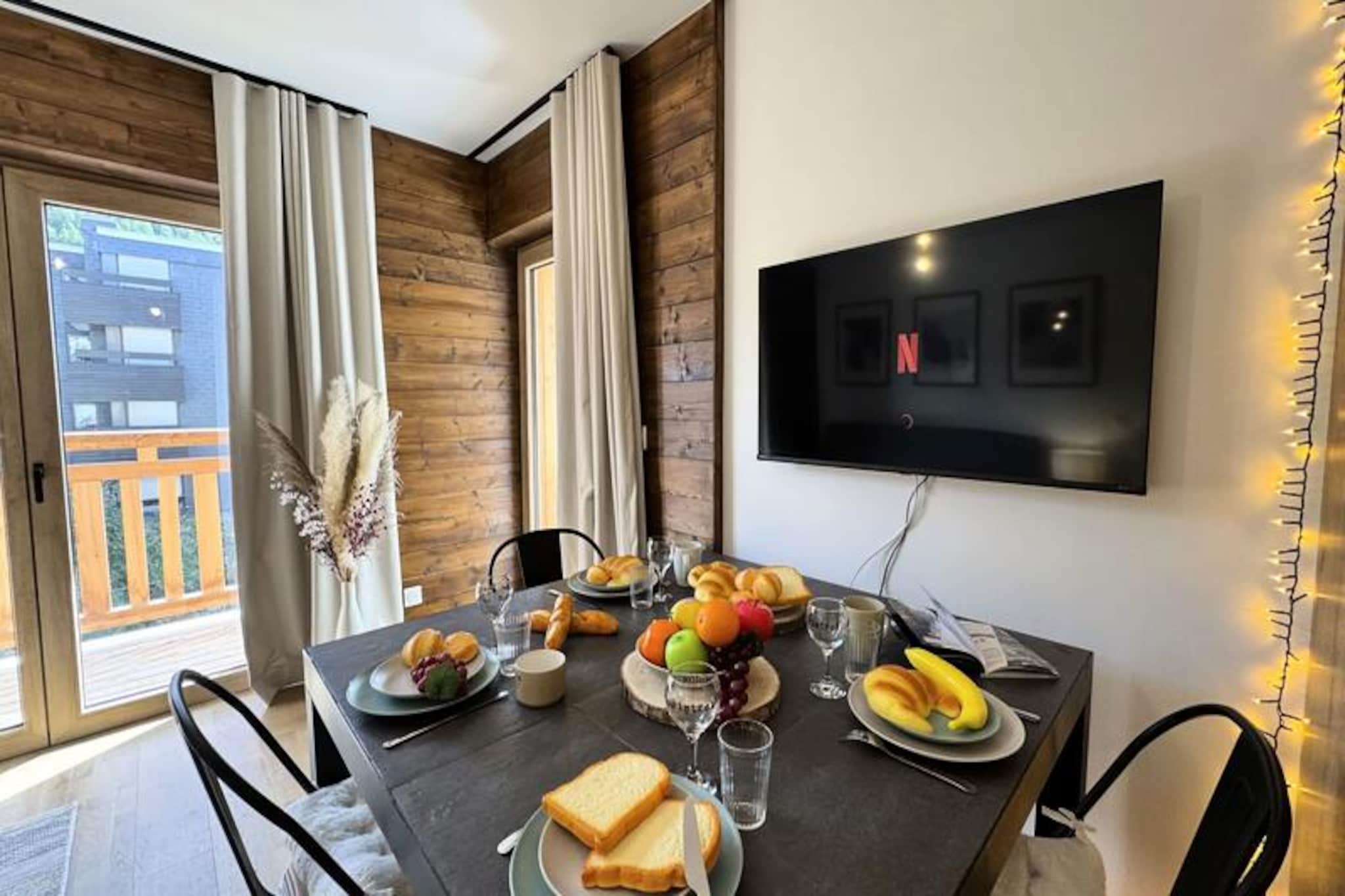 T2, FOOT OF THE SLOPES, RESORT CENTER - All inclusive