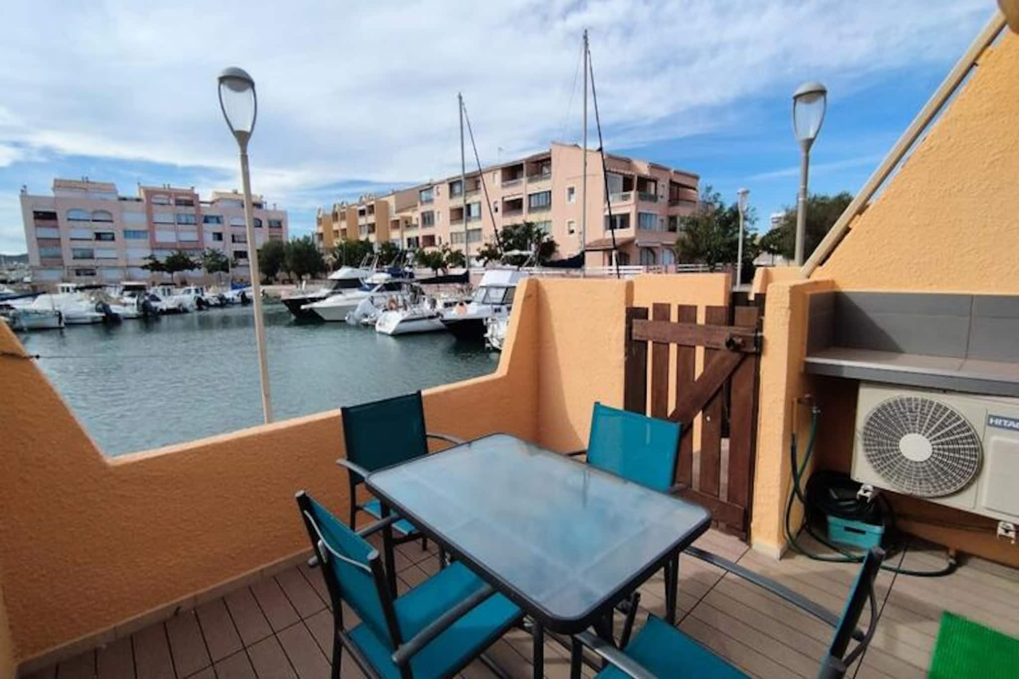 Apartment in Frontignan by the Marina