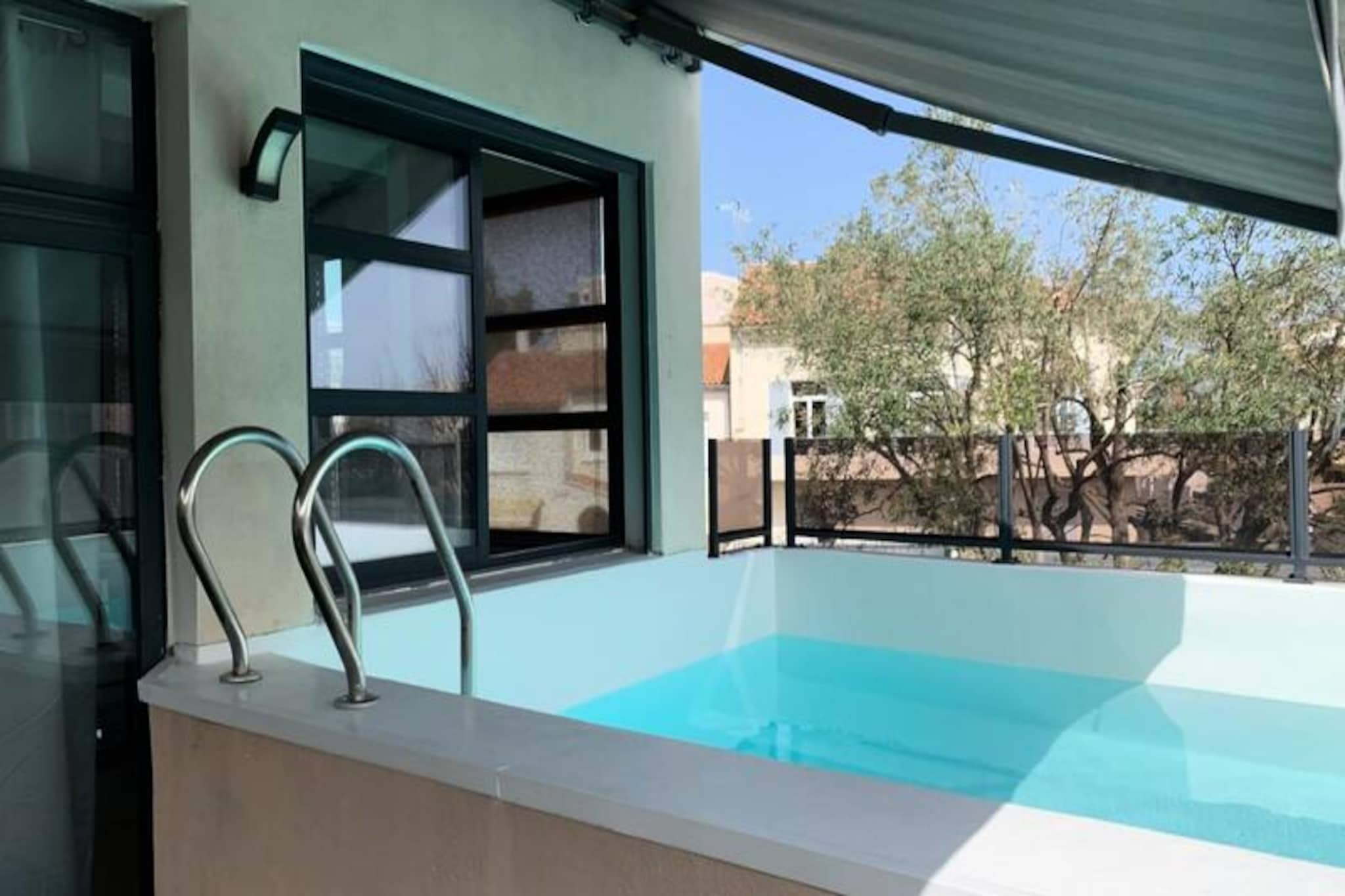 Villa in Grau du Roi near the Beach